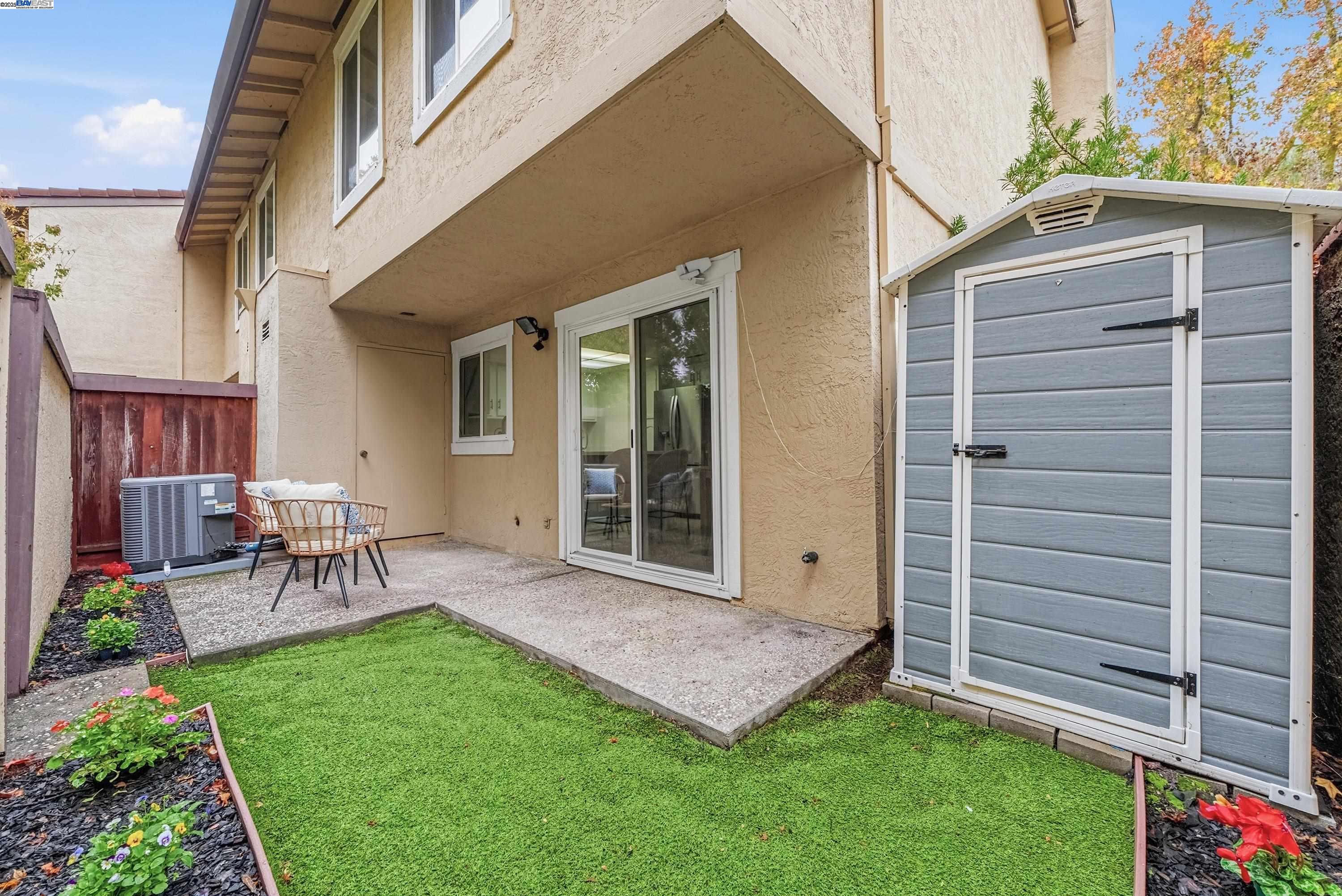 Detail Gallery Image 32 of 33 For 4436 Del Valle Pkwy, Pleasanton,  CA 94566 - 3 Beds | 1/1 Baths