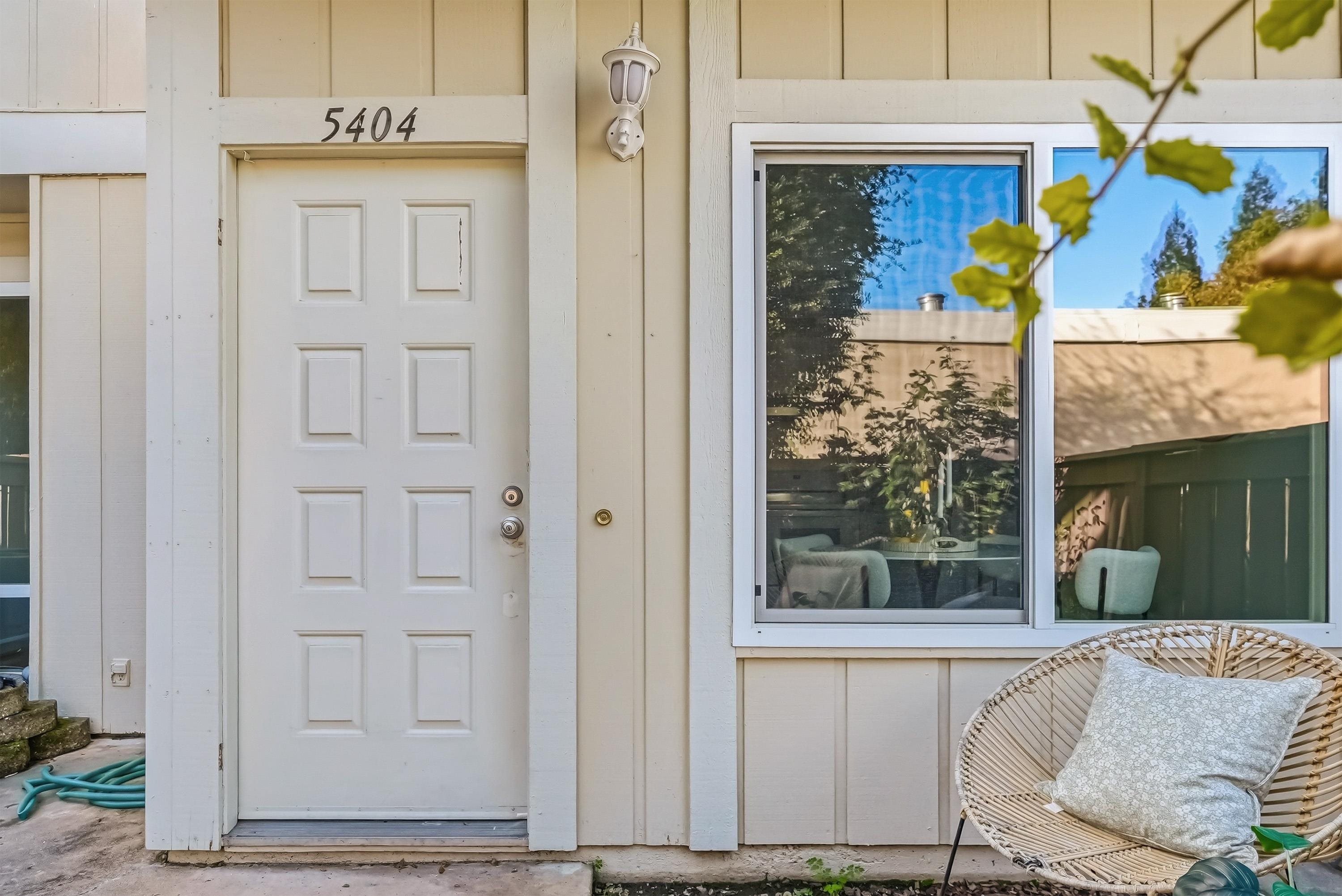 Photo #2: 41119381 Listing: Photo #2