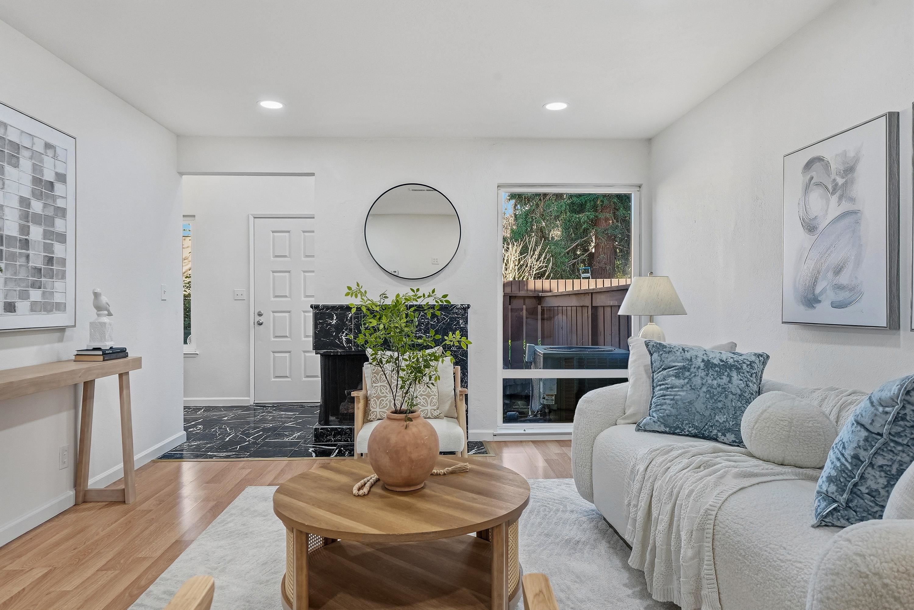 Photo #4: 41119381 Listing: Photo #4