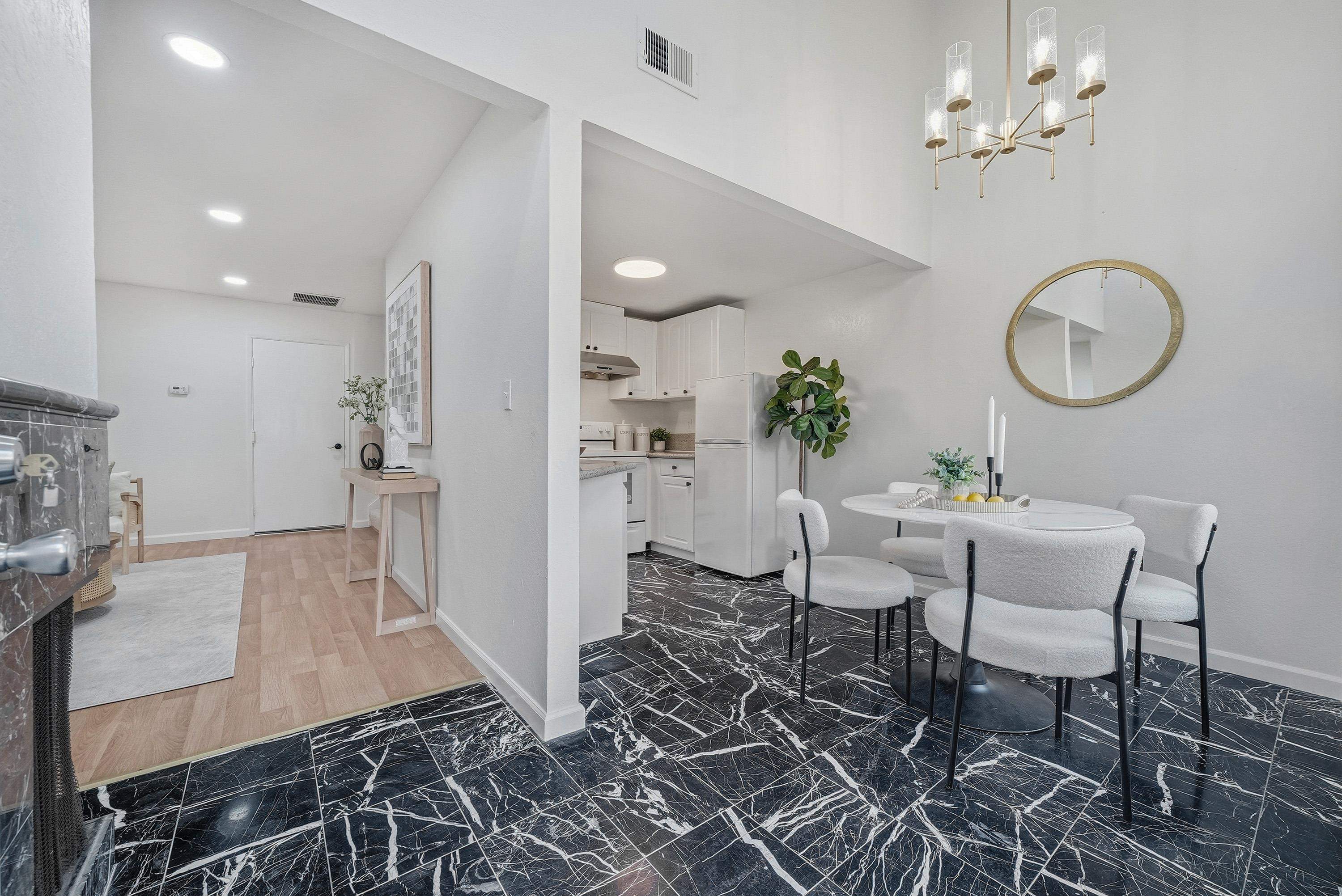 Photo #8: 41119381 Listing: Photo #8