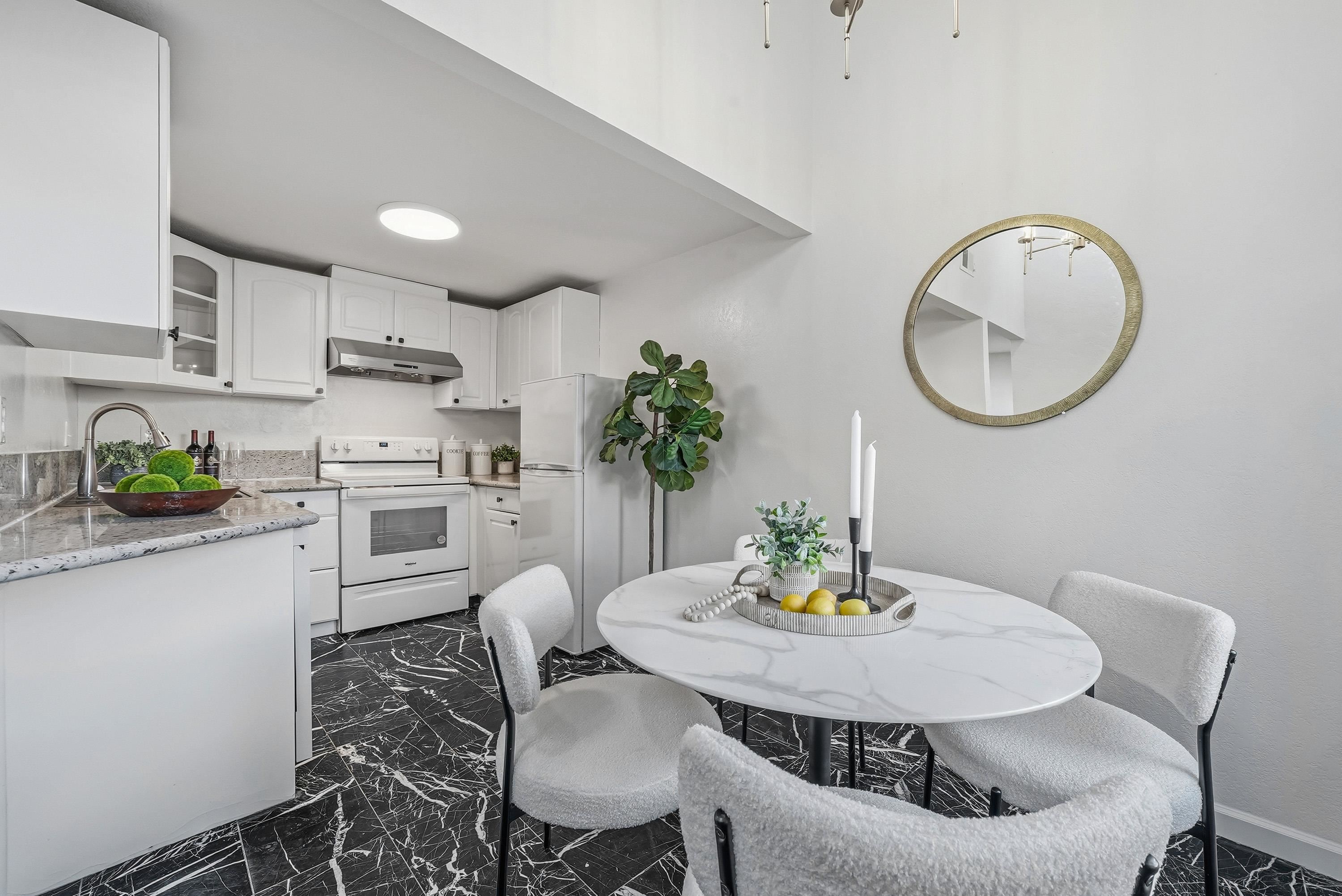 Photo #9: 41119381 Listing: Photo #9