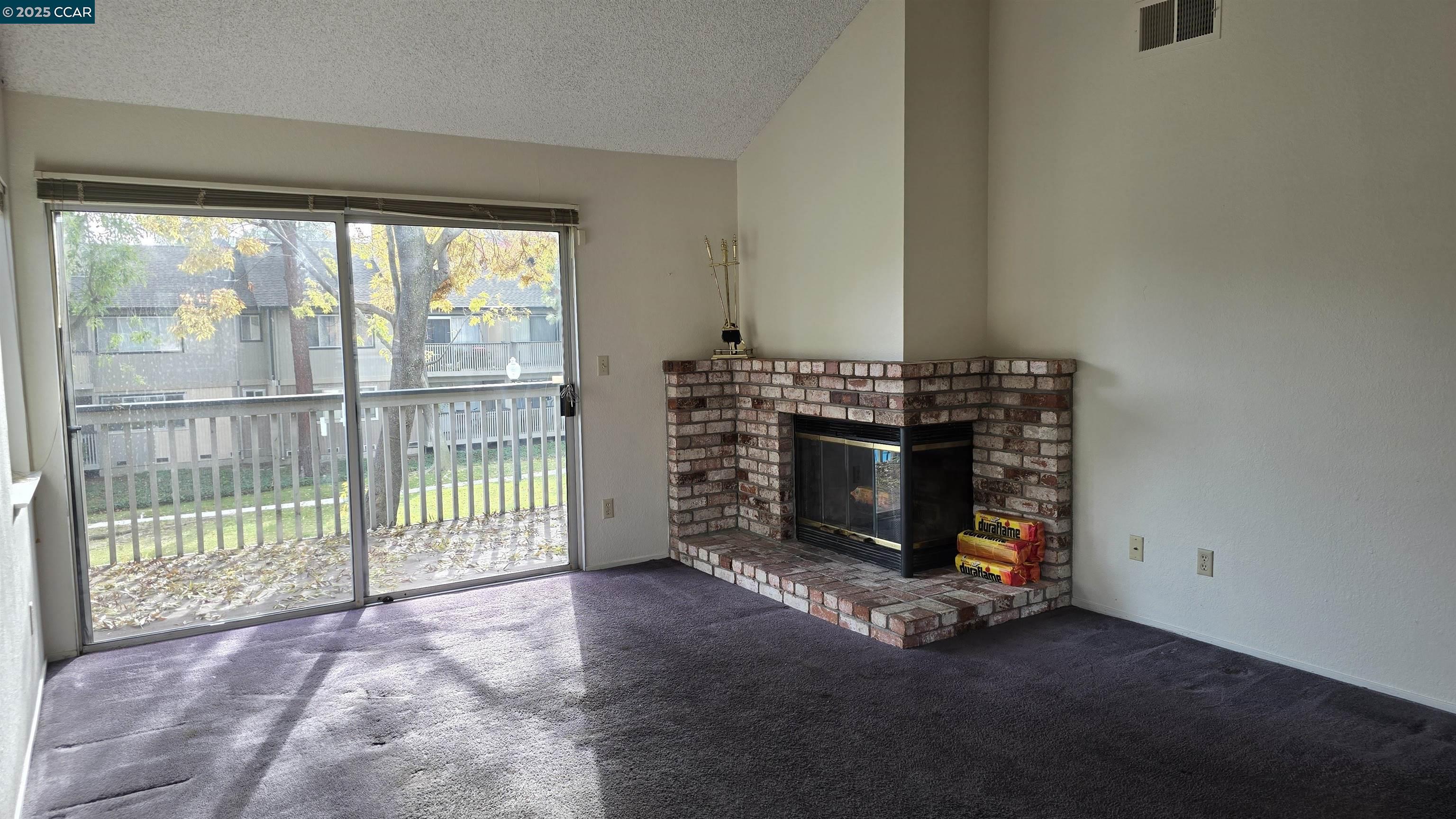 Detail Gallery Image 13 of 22 For 1123 Chadwick Cir, Bay Point,  CA 94565 - 3 Beds | 2 Baths