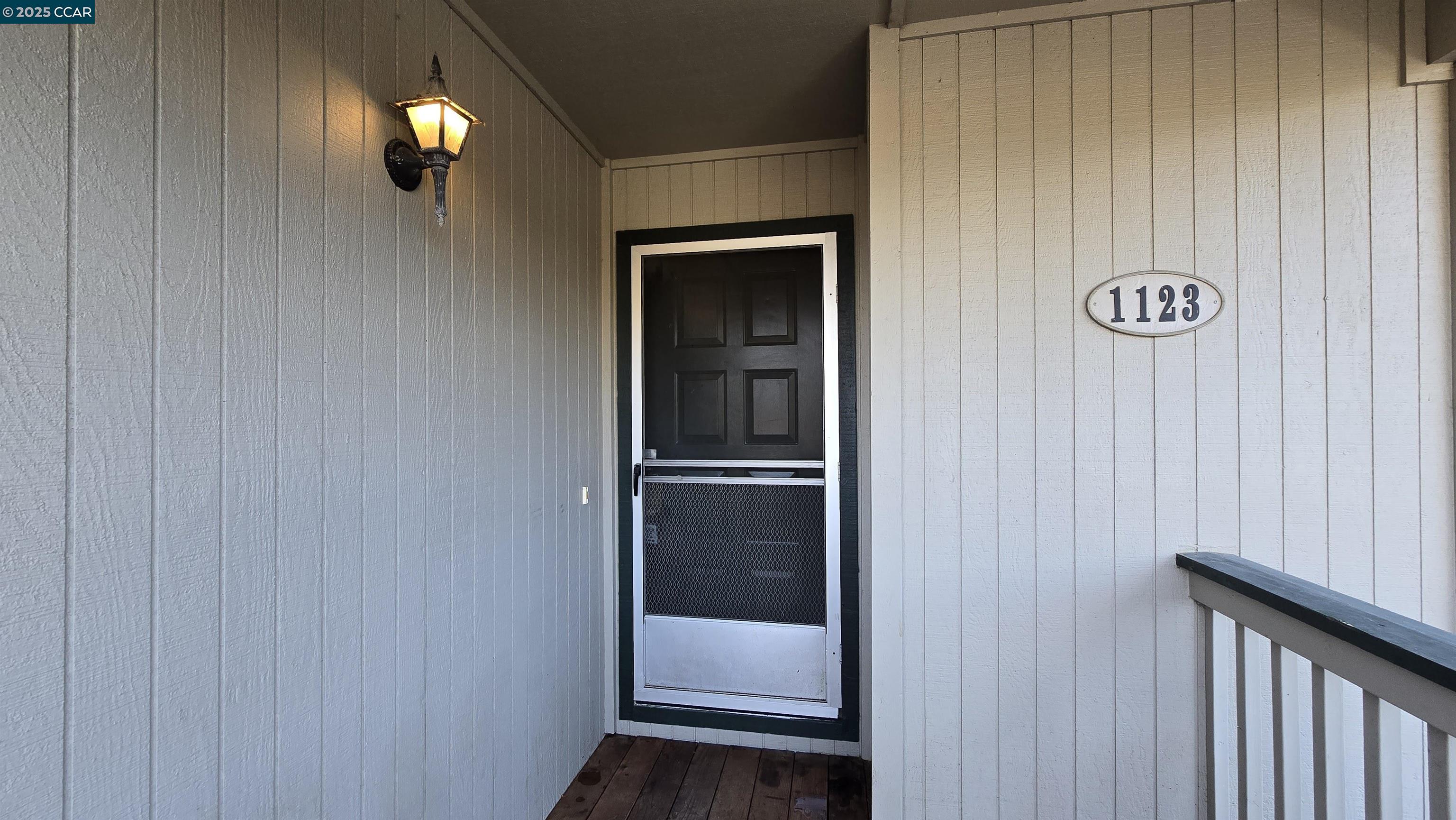 Detail Gallery Image 6 of 22 For 1123 Chadwick Cir, Bay Point,  CA 94565 - 3 Beds | 2 Baths