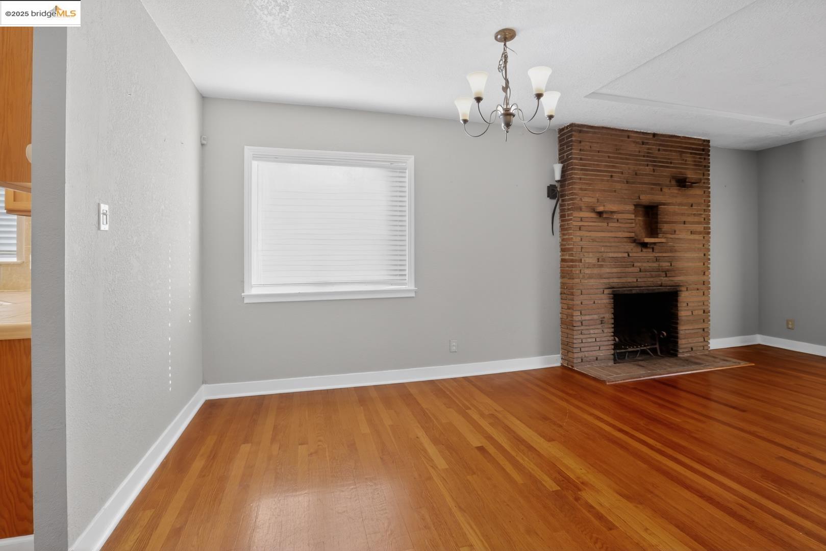 Detail Gallery Image 11 of 30 For 380 N 11th St, San Jose,  CA 95112 - 3 Beds | 1 Baths