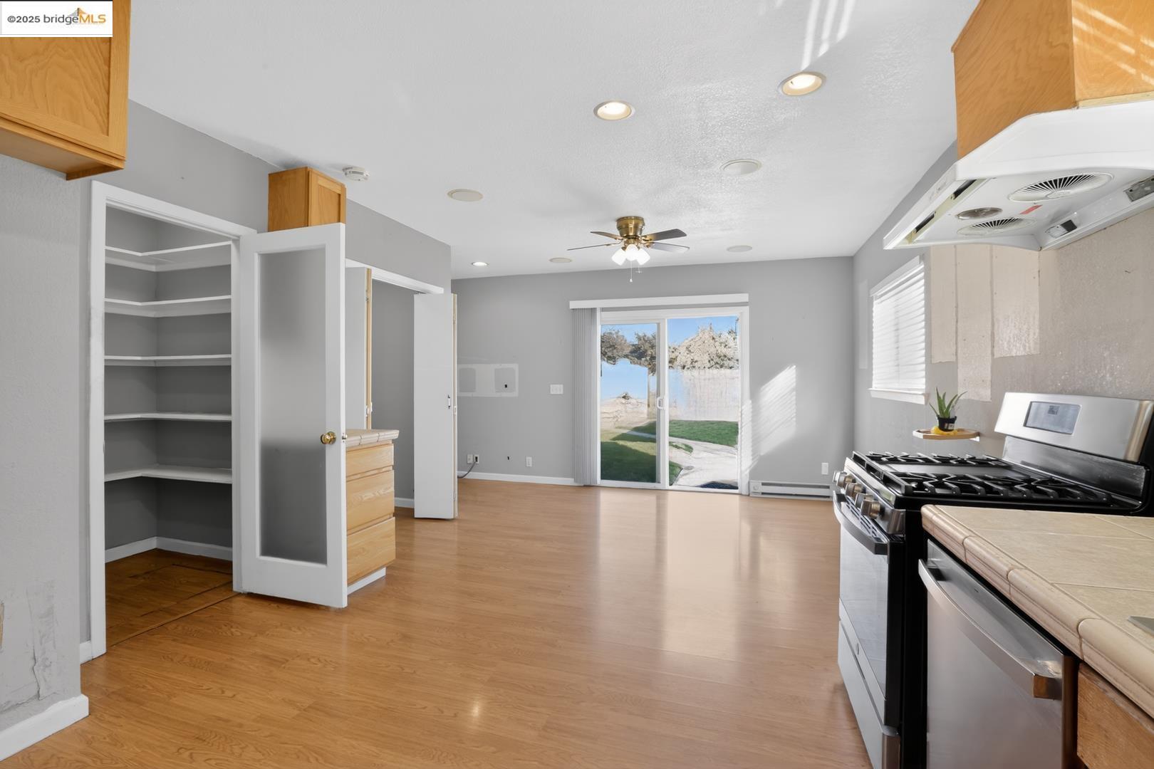 Detail Gallery Image 17 of 30 For 380 N 11th St, San Jose,  CA 95112 - 3 Beds | 1 Baths