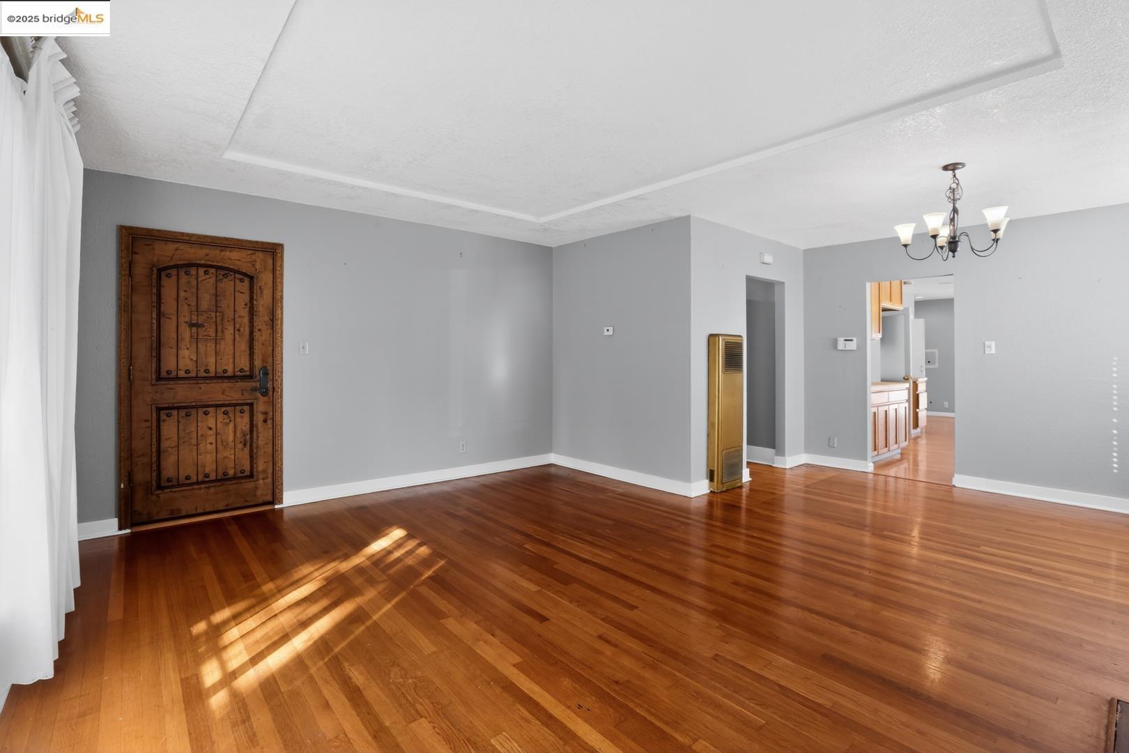 Detail Gallery Image 9 of 30 For 380 N 11th St, San Jose,  CA 95112 - 3 Beds | 1 Baths