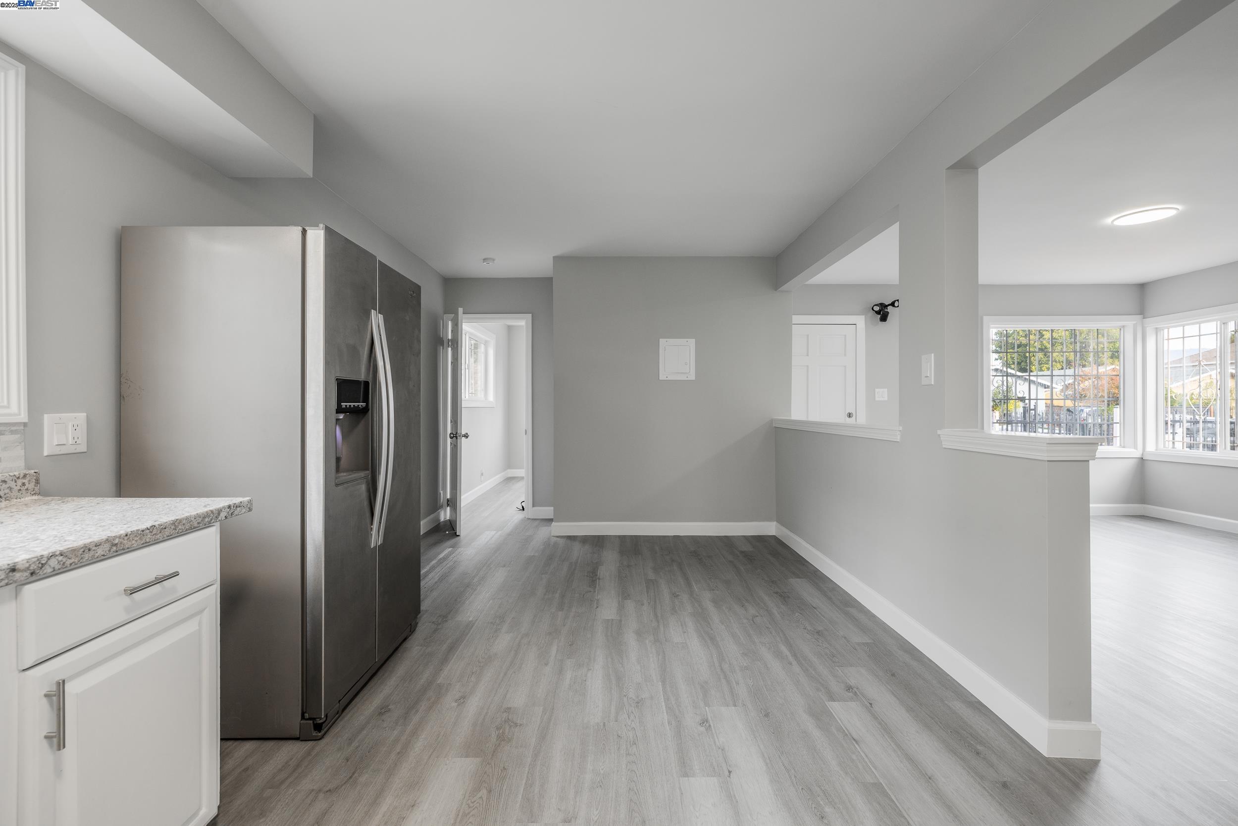 Detail Gallery Image 11 of 41 For 1230 79th Ave, Oakland,  CA 94621 - 5 Beds | 3 Baths