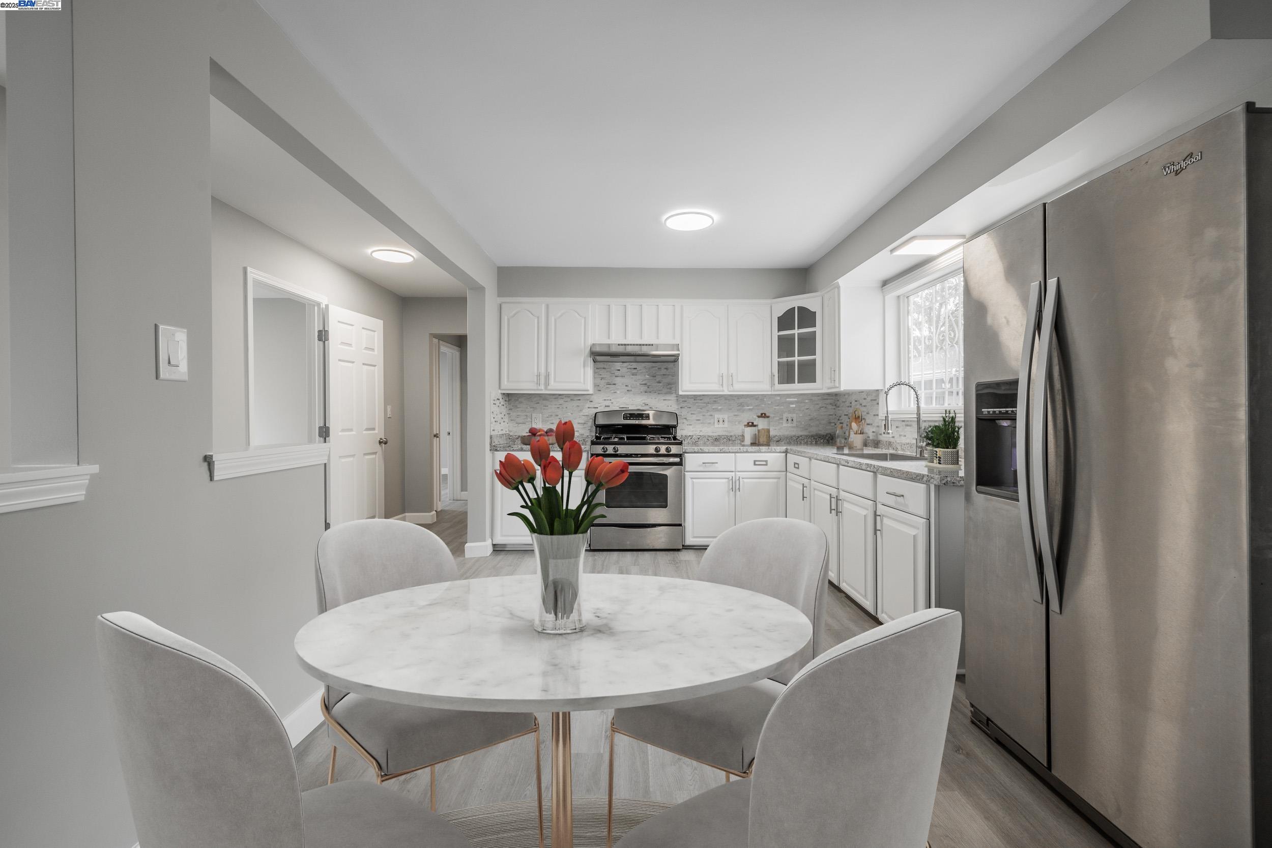 Detail Gallery Image 12 of 41 For 1230 79th Ave, Oakland,  CA 94621 - 5 Beds | 3 Baths