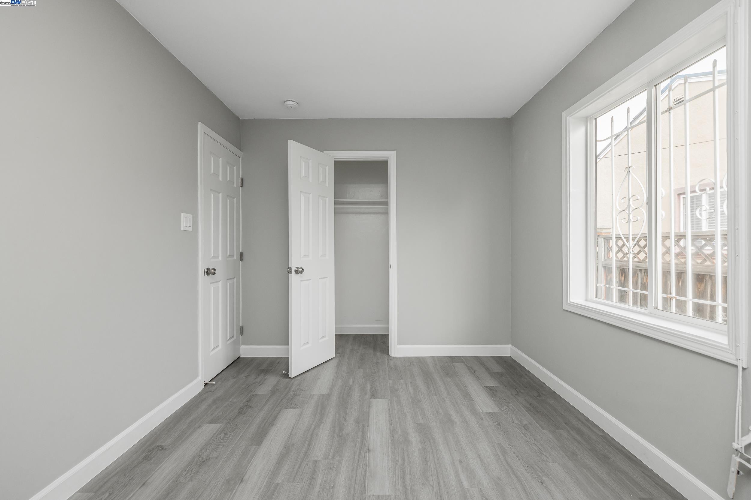 Detail Gallery Image 21 of 41 For 1230 79th Ave, Oakland,  CA 94621 - 5 Beds | 3 Baths