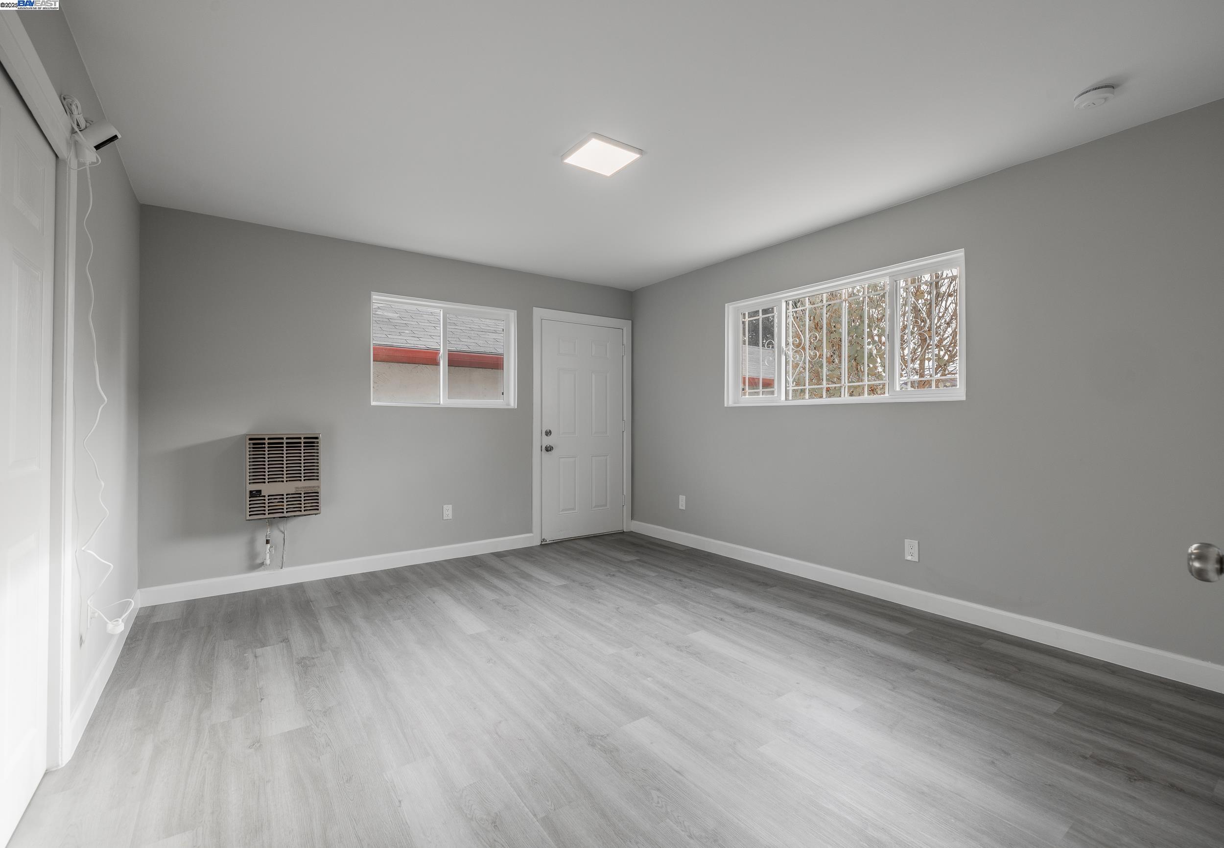 Detail Gallery Image 35 of 41 For 1230 79th Ave, Oakland,  CA 94621 - 5 Beds | 3 Baths