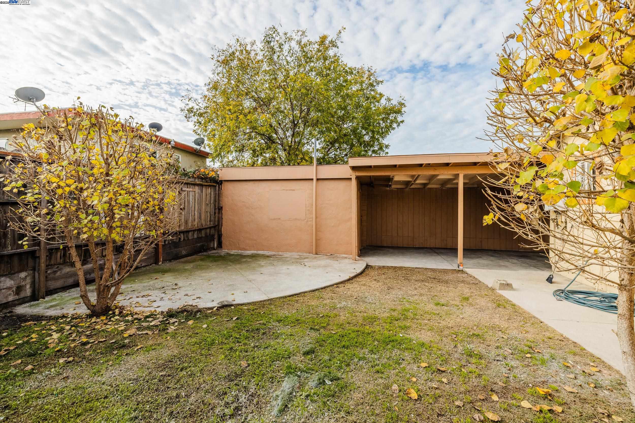 Detail Gallery Image 39 of 41 For 1230 79th Ave, Oakland,  CA 94621 - 5 Beds | 3 Baths