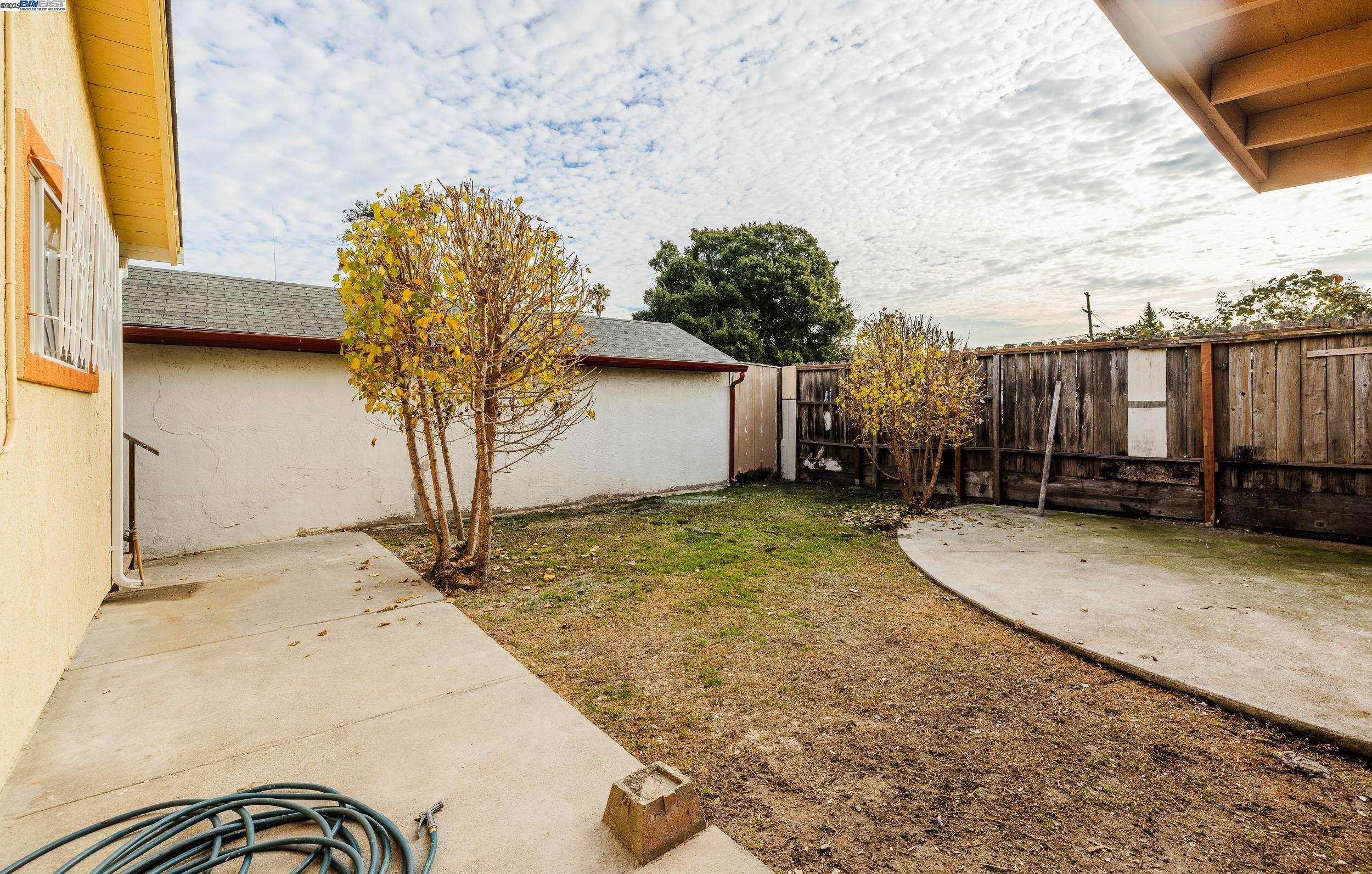 Detail Gallery Image 40 of 41 For 1230 79th Ave, Oakland,  CA 94621 - 5 Beds | 3 Baths