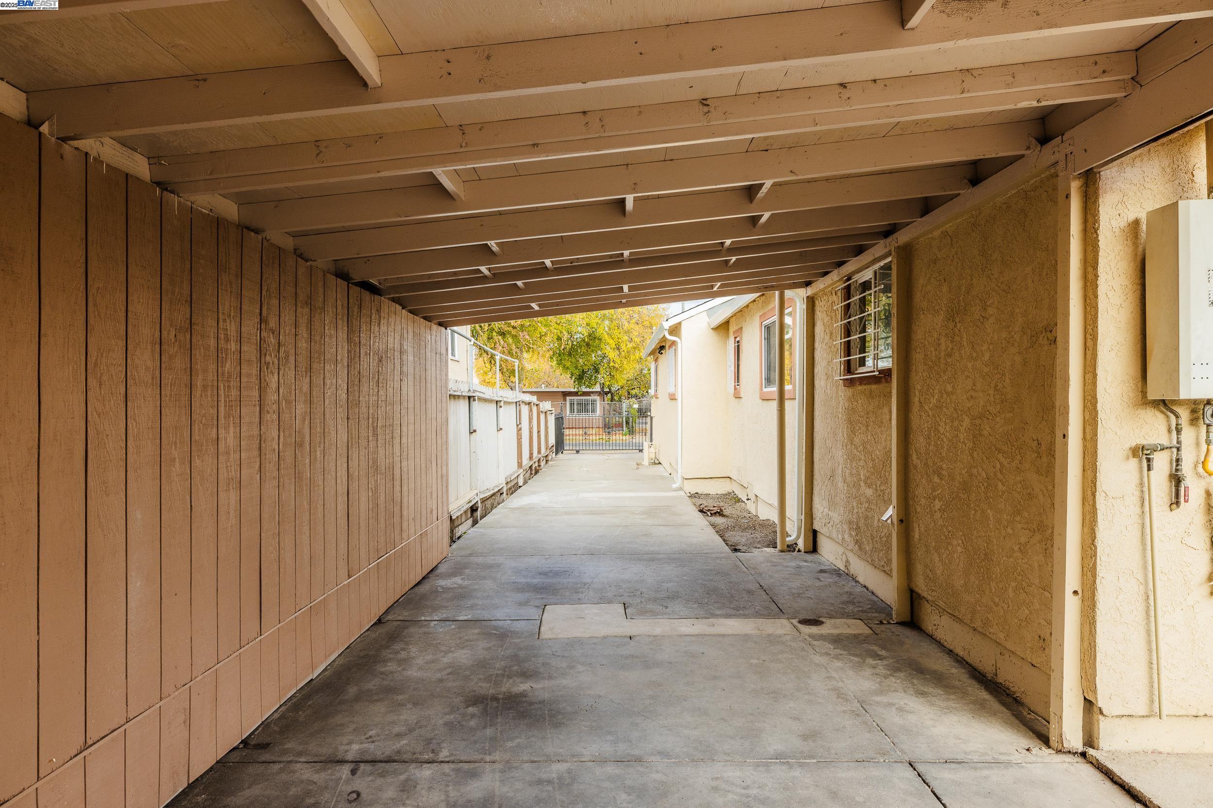 Detail Gallery Image 41 of 41 For 1230 79th Ave, Oakland,  CA 94621 - 5 Beds | 3 Baths