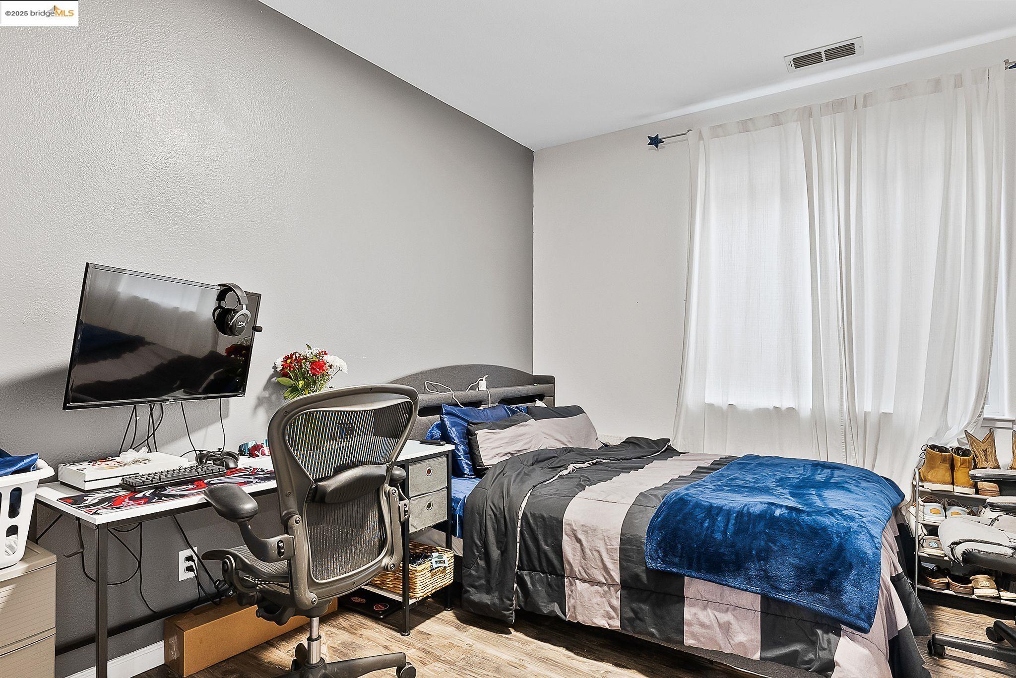 Detail Gallery Image 15 of 33 For 4785 Mammouth Ln, Oakley,  CA 94561 - 6 Beds | 3 Baths