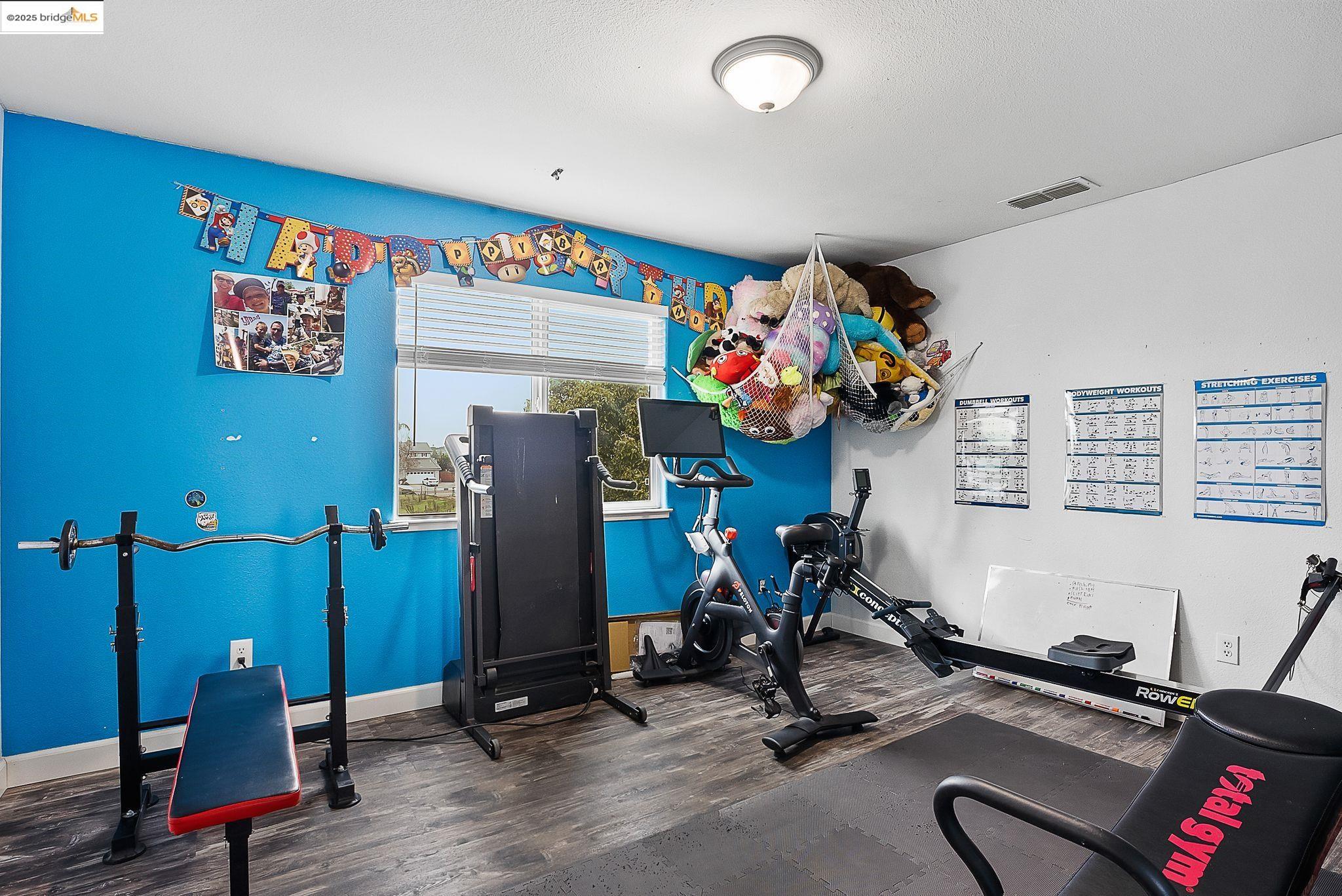 Detail Gallery Image 29 of 33 For 4785 Mammouth Ln, Oakley,  CA 94561 - 6 Beds | 3 Baths