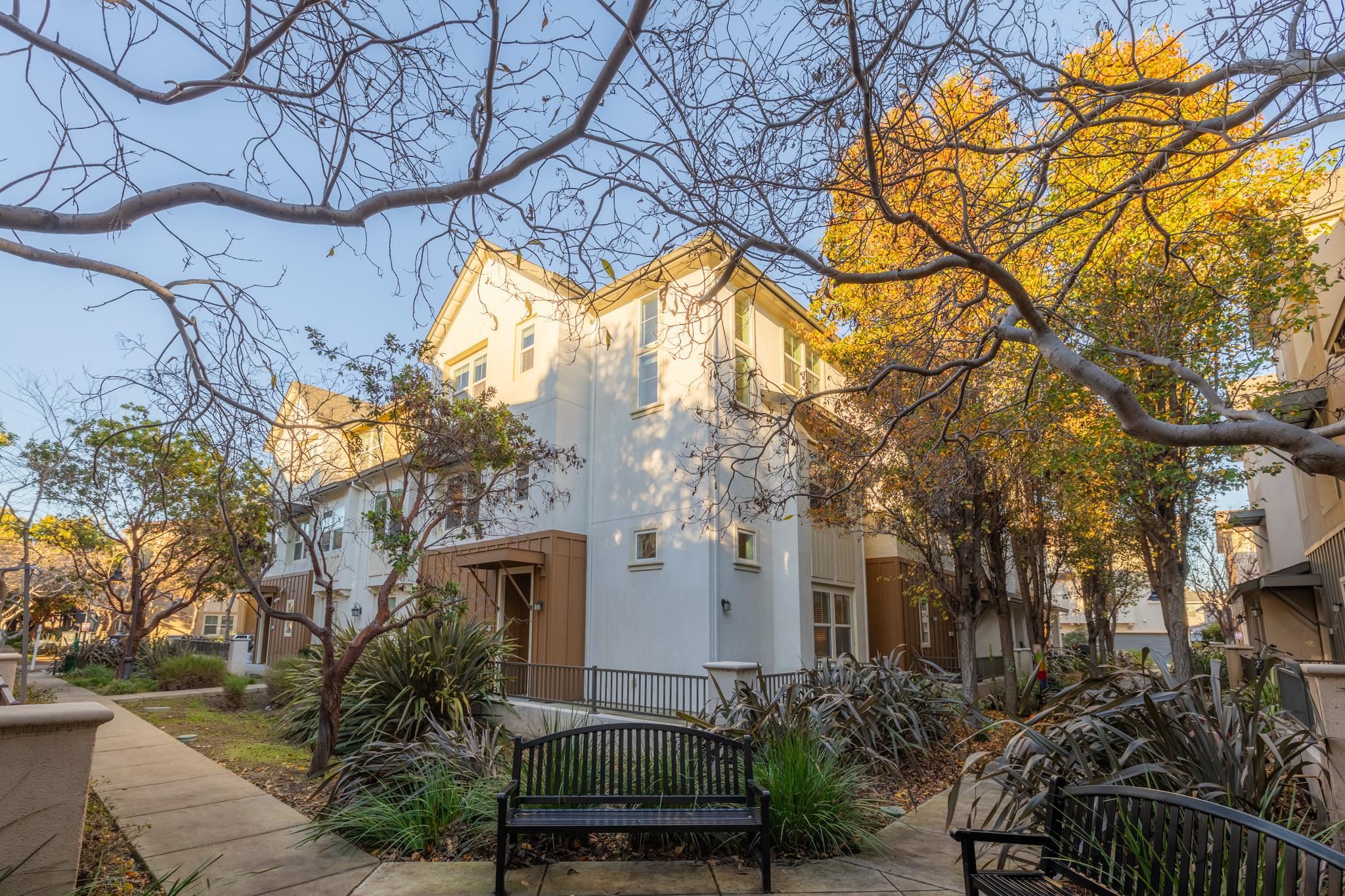 Detail Gallery Image 3 of 56 For 625 Staley Ave, Hayward,  CA 94541 - 4 Beds | 3/1 Baths