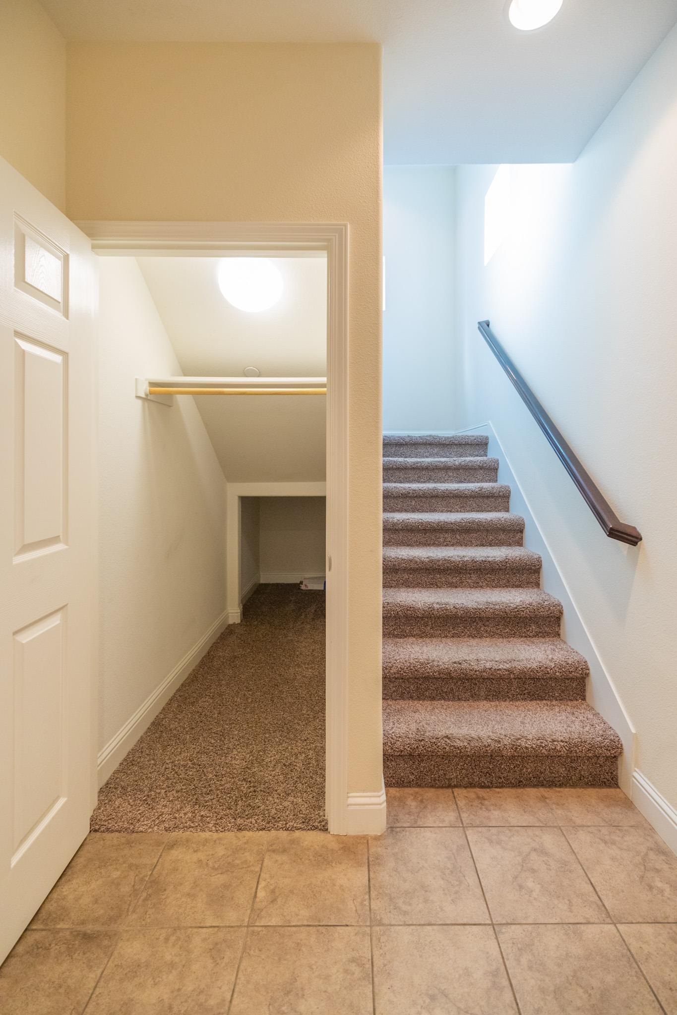 Detail Gallery Image 10 of 56 For 625 Staley Ave, Hayward,  CA 94541 - 4 Beds | 3/1 Baths