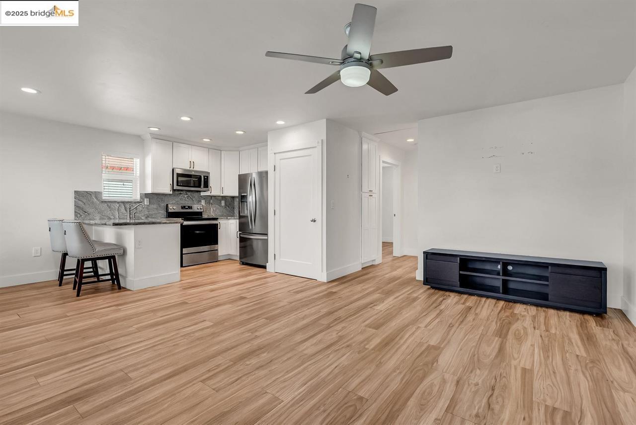 Detail Gallery Image 5 of 41 For 507 Maple Street Unit a, Livermore,  CA 94550 - 1 Beds | 1 Baths