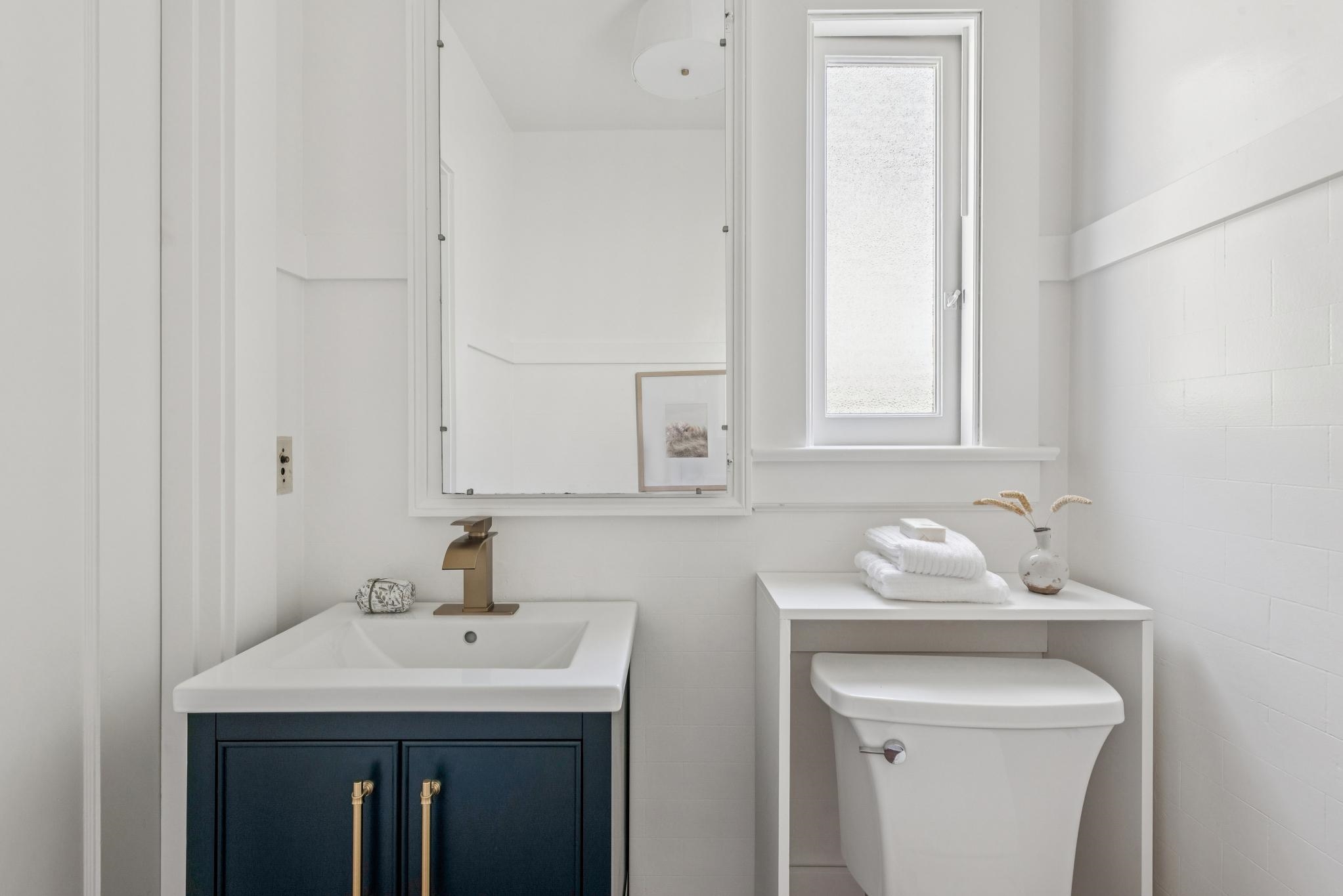 Detail Gallery Image 30 of 55 For 44 Bellevue Ave, Piedmont,  CA 94611 - 3 Beds | 2/2 Baths