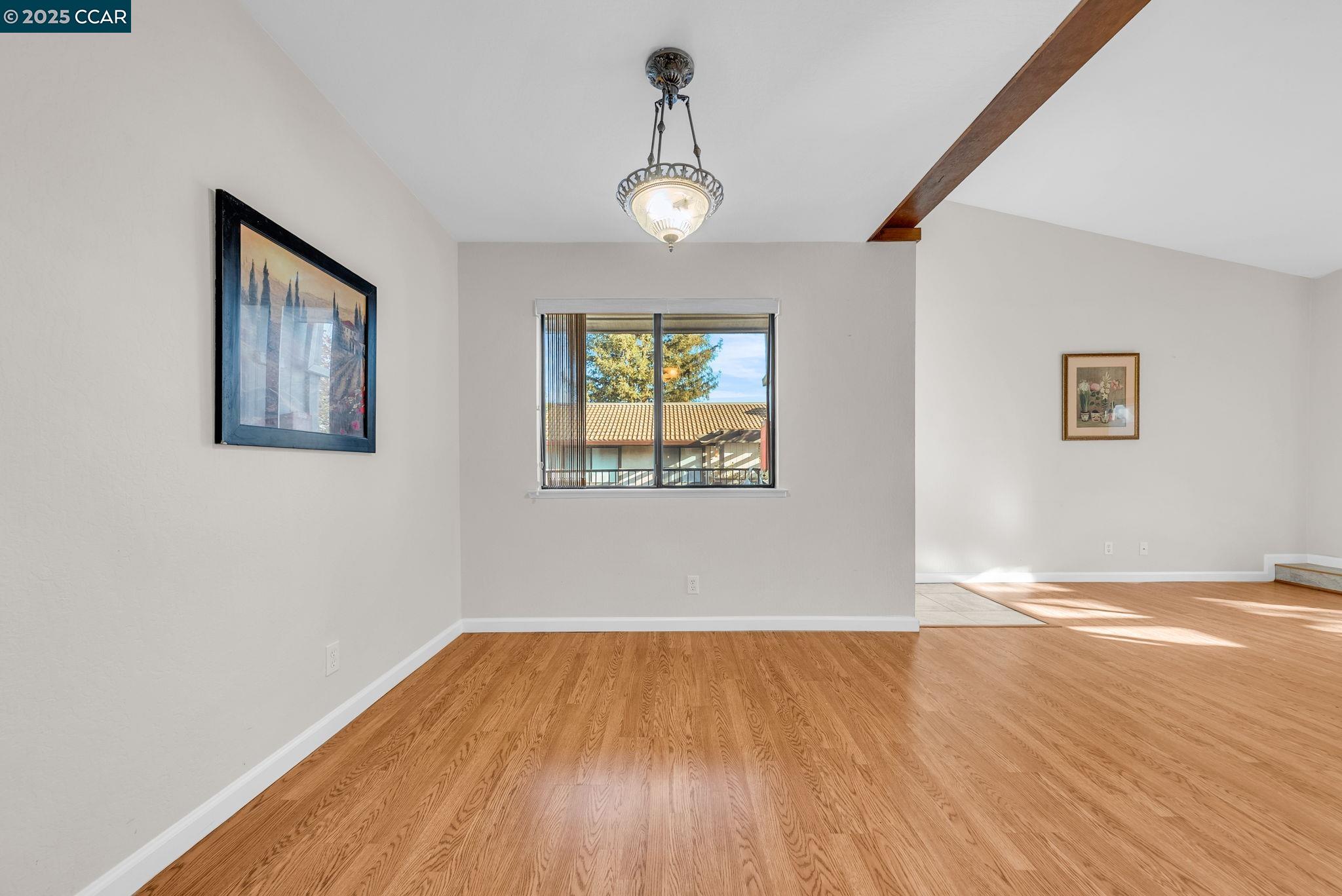 Detail Gallery Image 25 of 44 For 1383 Hull Ln, Martinez,  CA 94553 - 2 Beds | 2 Baths