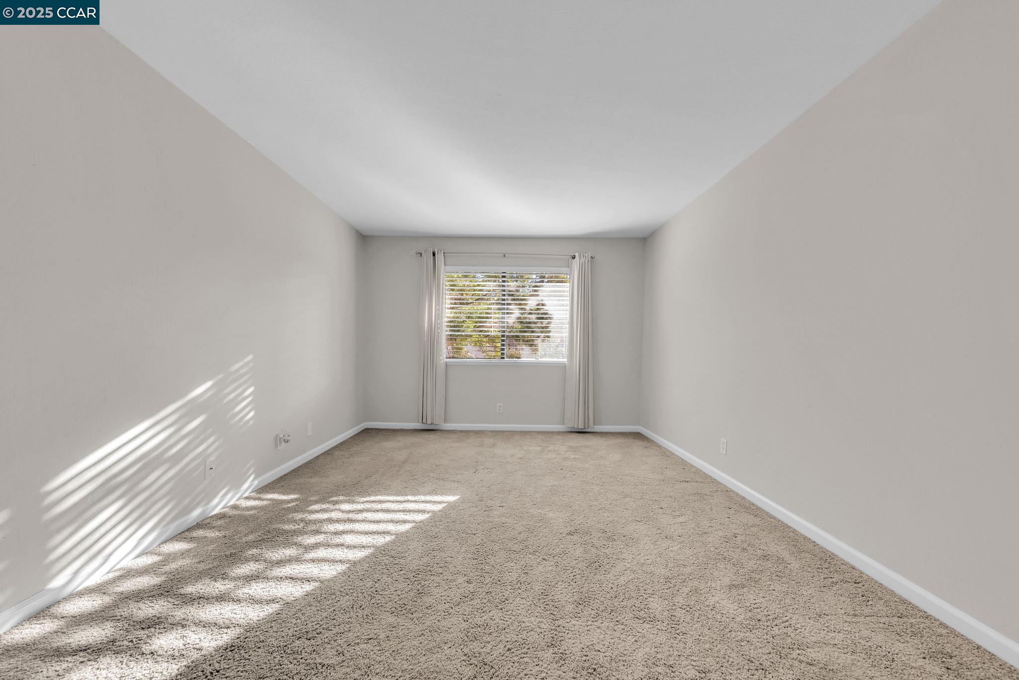 Detail Gallery Image 35 of 44 For 1383 Hull Ln, Martinez,  CA 94553 - 2 Beds | 2 Baths