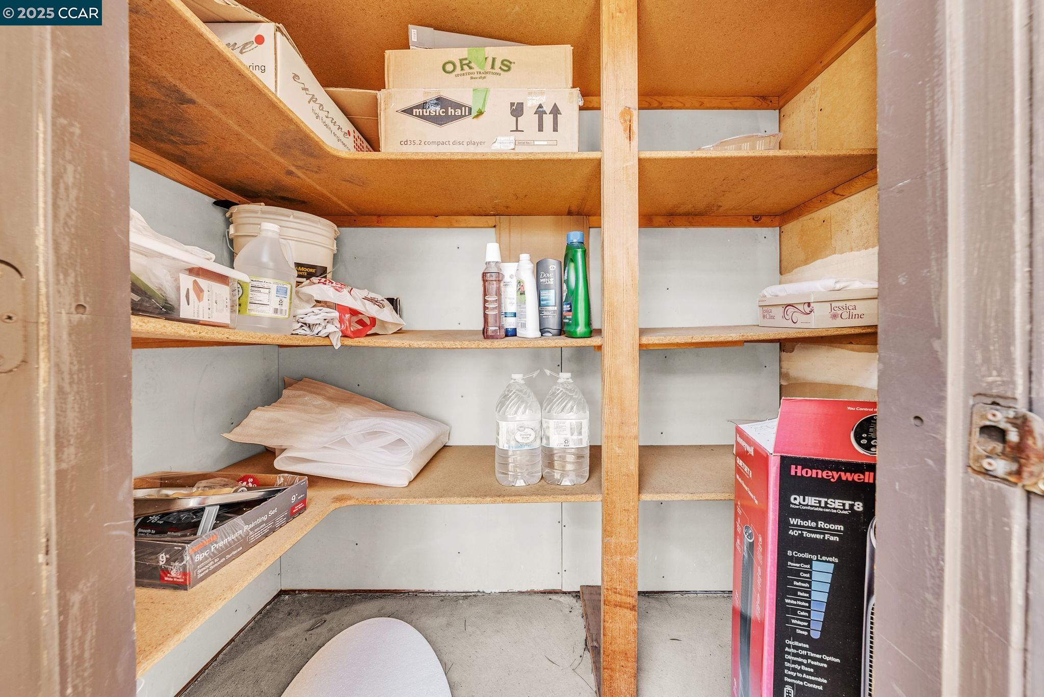 Detail Gallery Image 36 of 44 For 1383 Hull Ln, Martinez,  CA 94553 - 2 Beds | 2 Baths