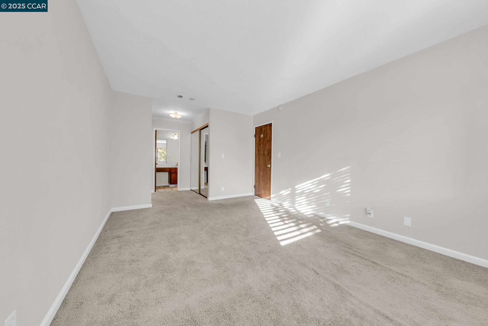 Detail Gallery Image 36 of 44 For 1383 Hull Ln, Martinez,  CA 94553 - 2 Beds | 2 Baths