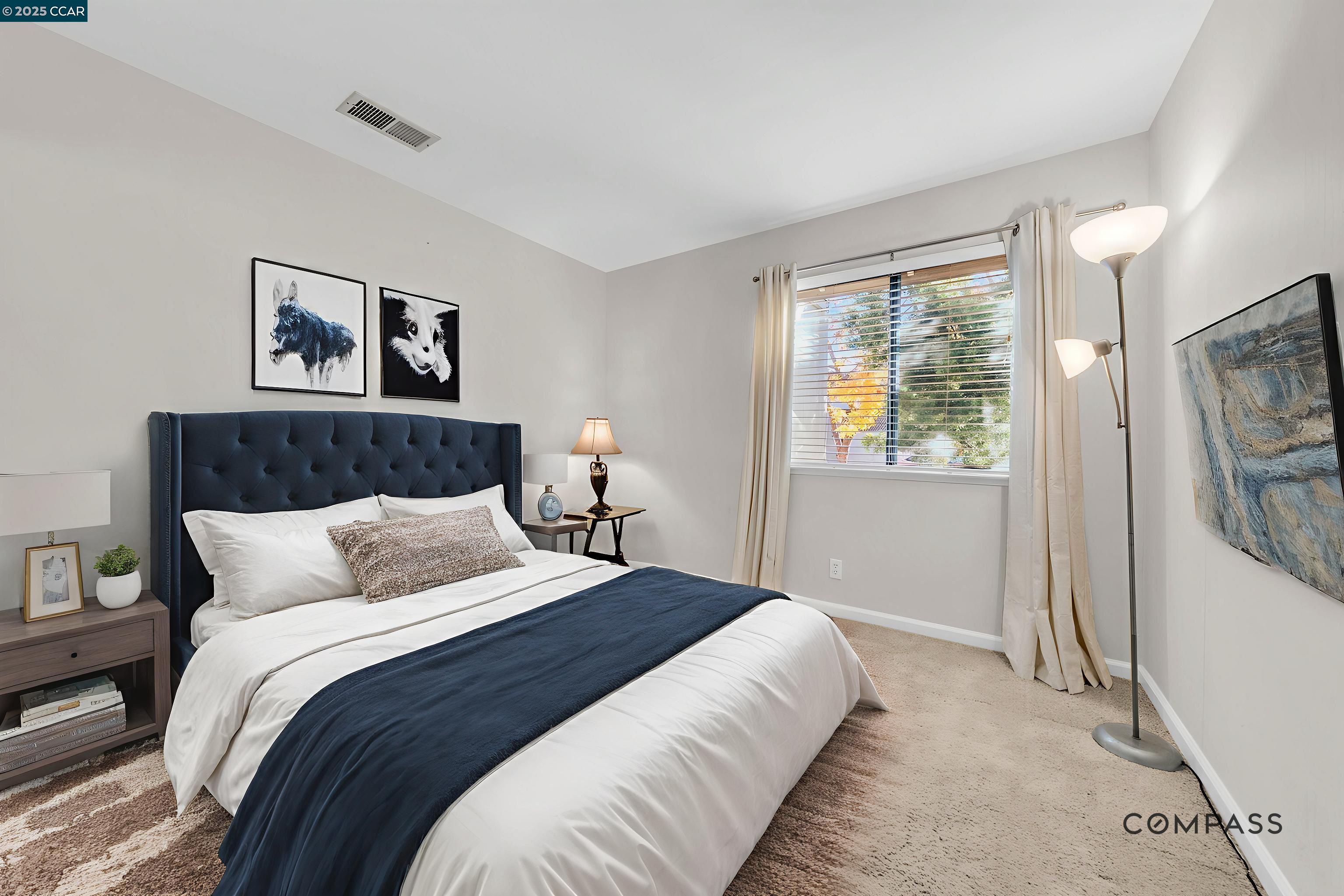 Detail Gallery Image 10 of 44 For 1383 Hull Ln, Martinez,  CA 94553 - 2 Beds | 2 Baths