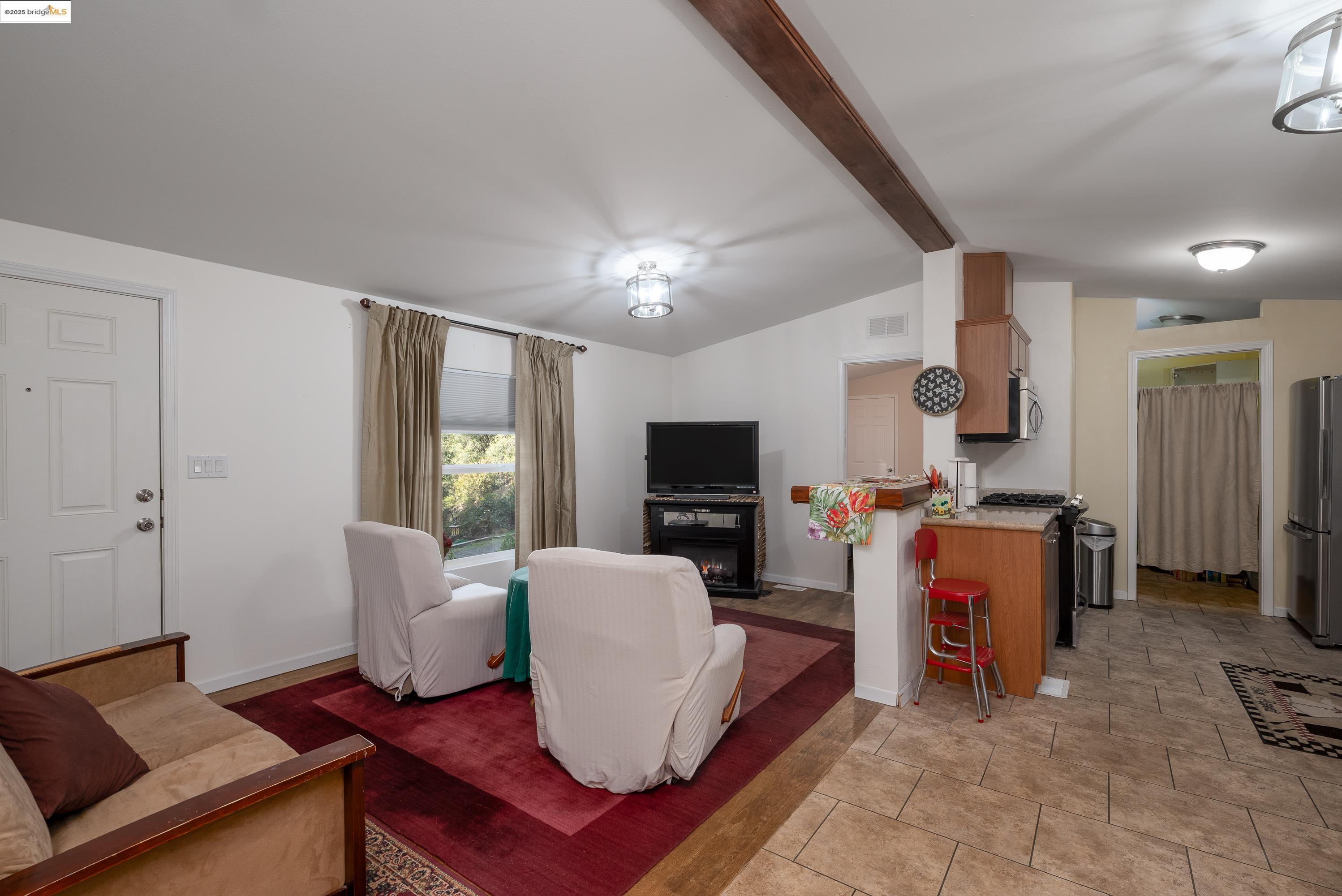 Detail Gallery Image 4 of 17 For 22608 Cedarcrest Rd, Sonora,  CA 95370 - 3 Beds | 2 Baths