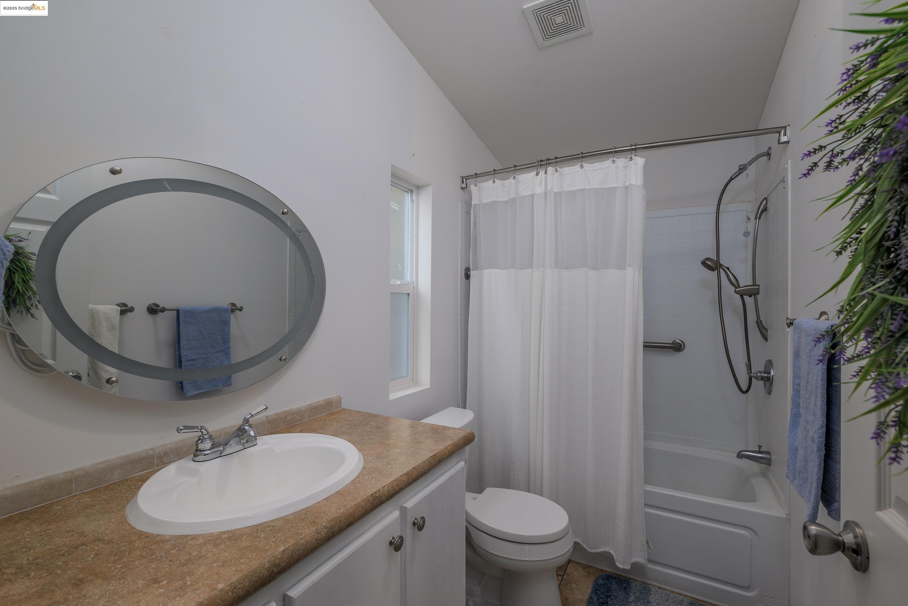 Detail Gallery Image 8 of 17 For 22608 Cedarcrest Rd, Sonora,  CA 95370 - 3 Beds | 2 Baths