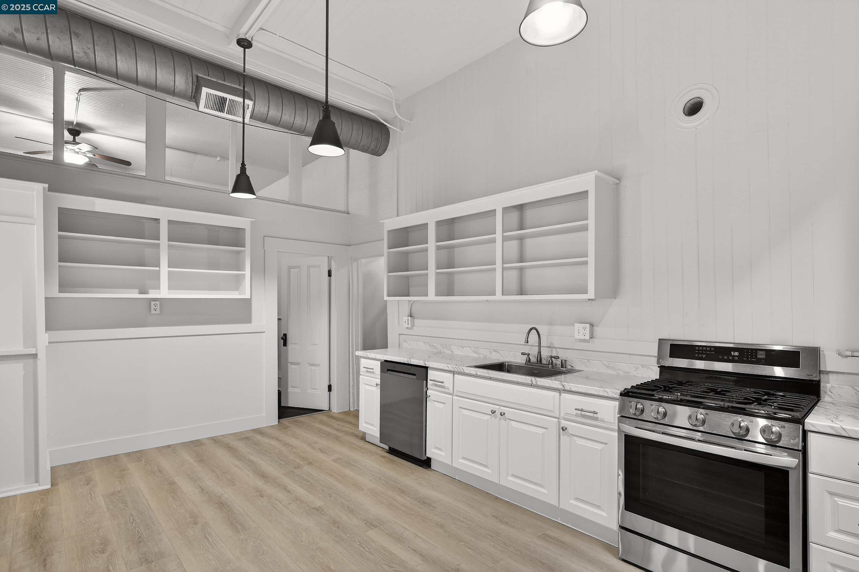 Detail Gallery Image 18 of 59 For 725 Loring Ave, Crockett,  CA 94525 - – Beds | – Baths