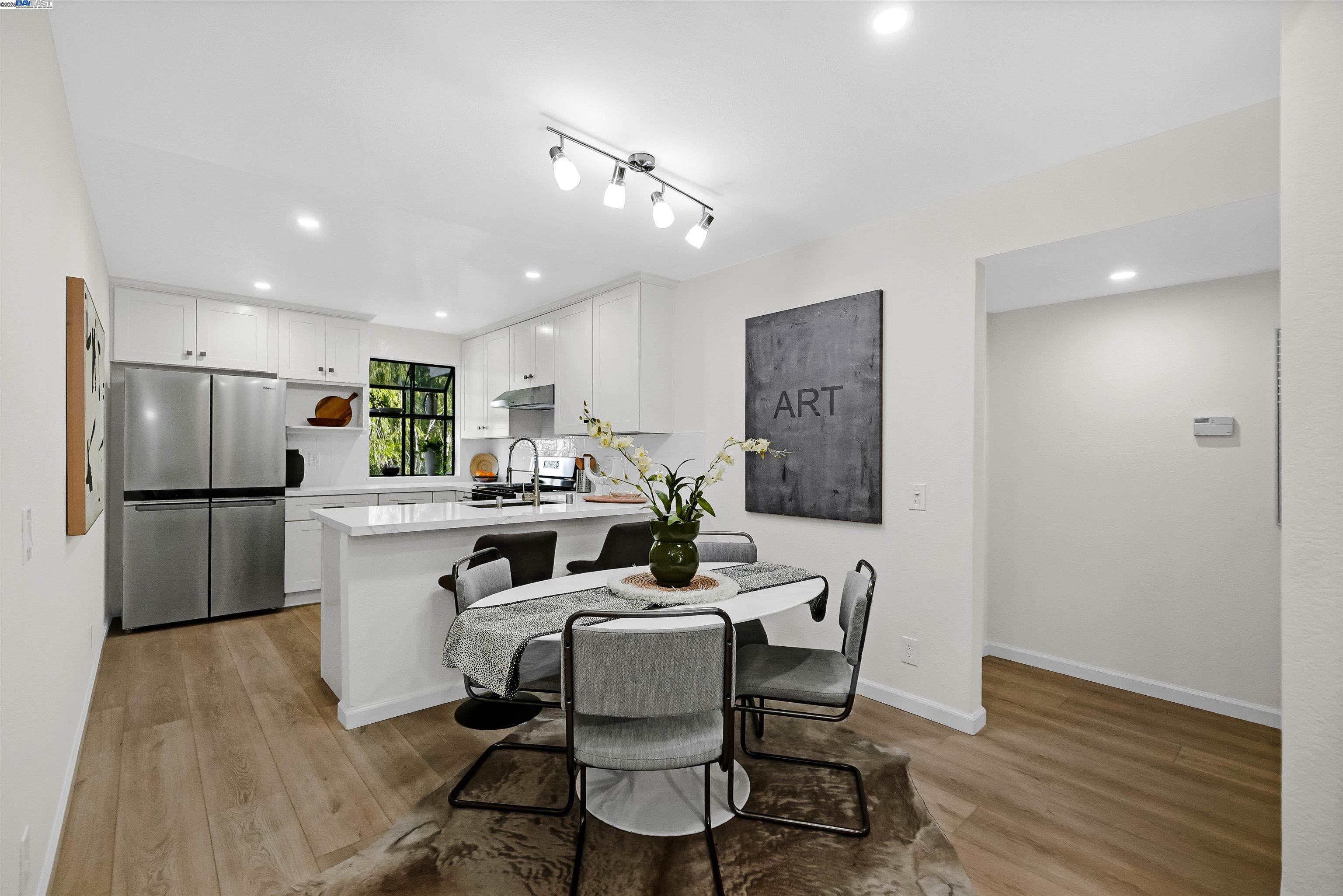 Photo #9: 41119406 Listing: Photo #9