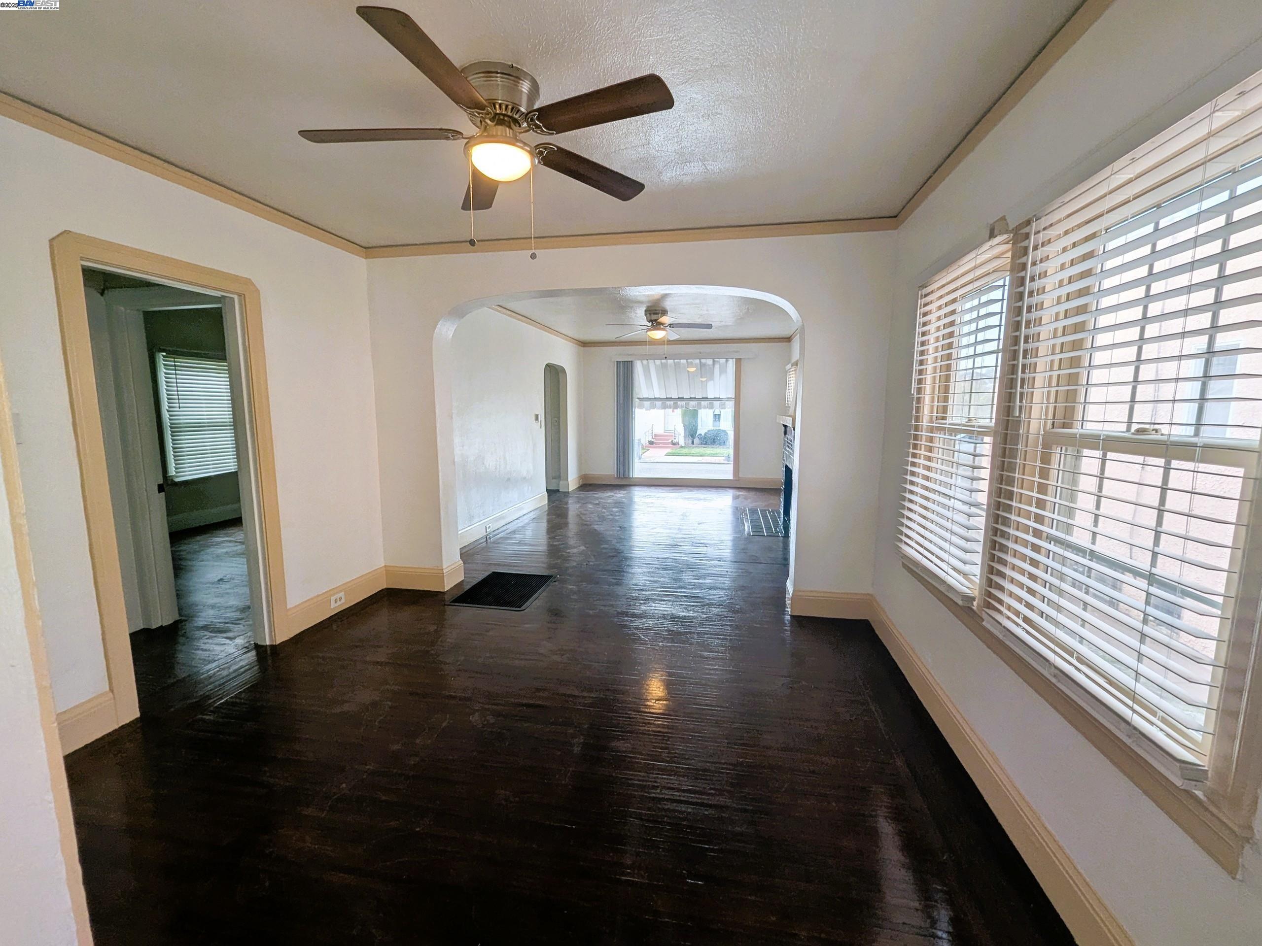 Detail Gallery Image 15 of 27 For 7818 Arthur St, Oakland,  CA 94605 - 2 Beds | 1 Baths