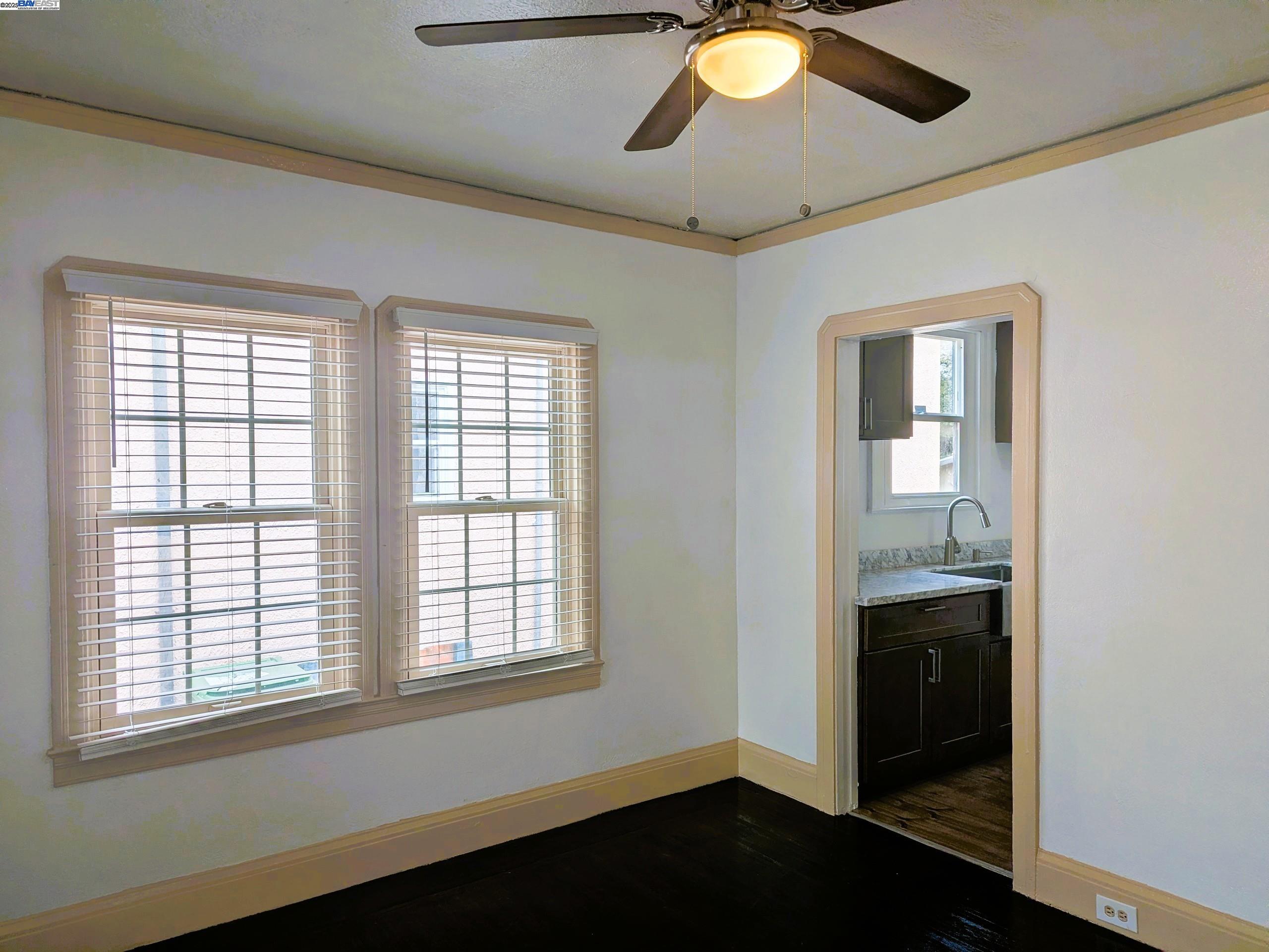 Detail Gallery Image 16 of 27 For 7818 Arthur St, Oakland,  CA 94605 - 2 Beds | 1 Baths