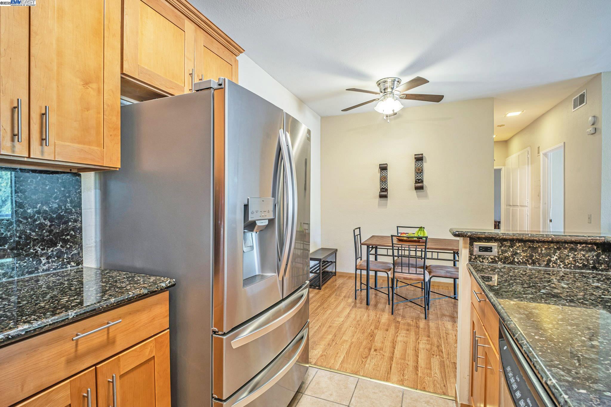 Detail Gallery Image 11 of 36 For 3507 Buttonwood Ter #203,  Fremont,  CA 94536 - 2 Beds | 2 Baths