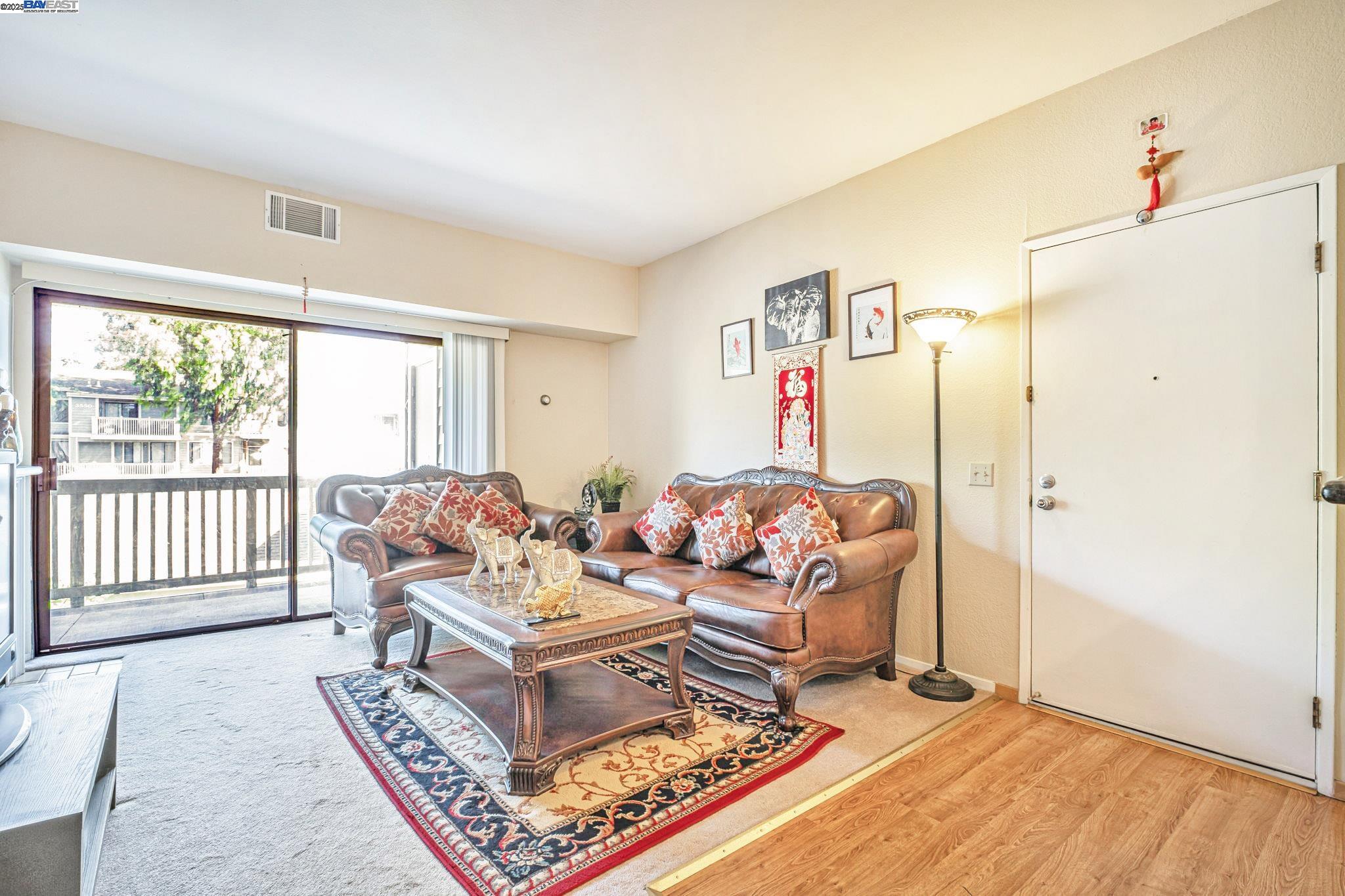 Detail Gallery Image 5 of 36 For 3507 Buttonwood Ter #203,  Fremont,  CA 94536 - 2 Beds | 2 Baths
