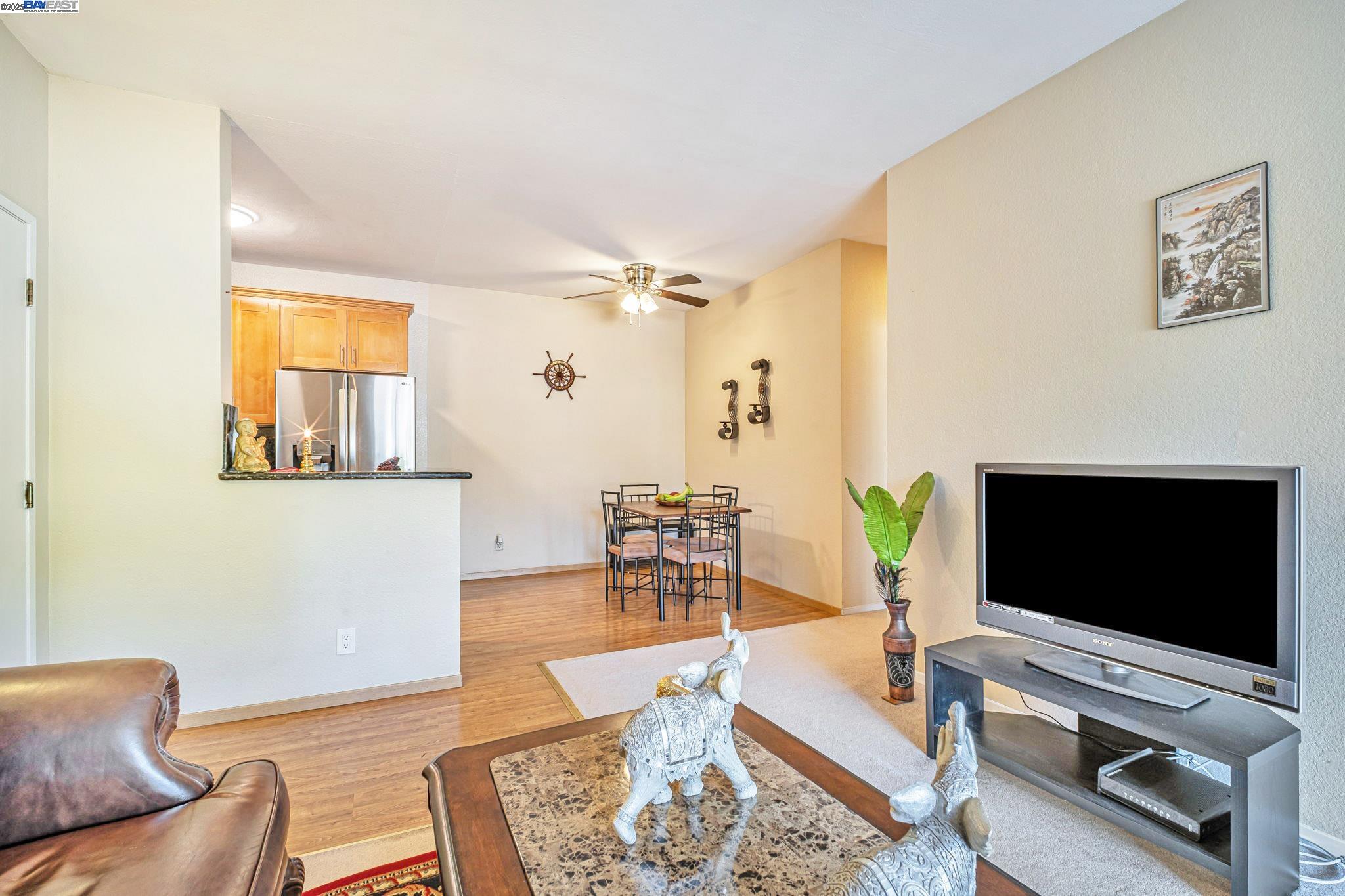 Detail Gallery Image 7 of 36 For 3507 Buttonwood Ter #203,  Fremont,  CA 94536 - 2 Beds | 2 Baths