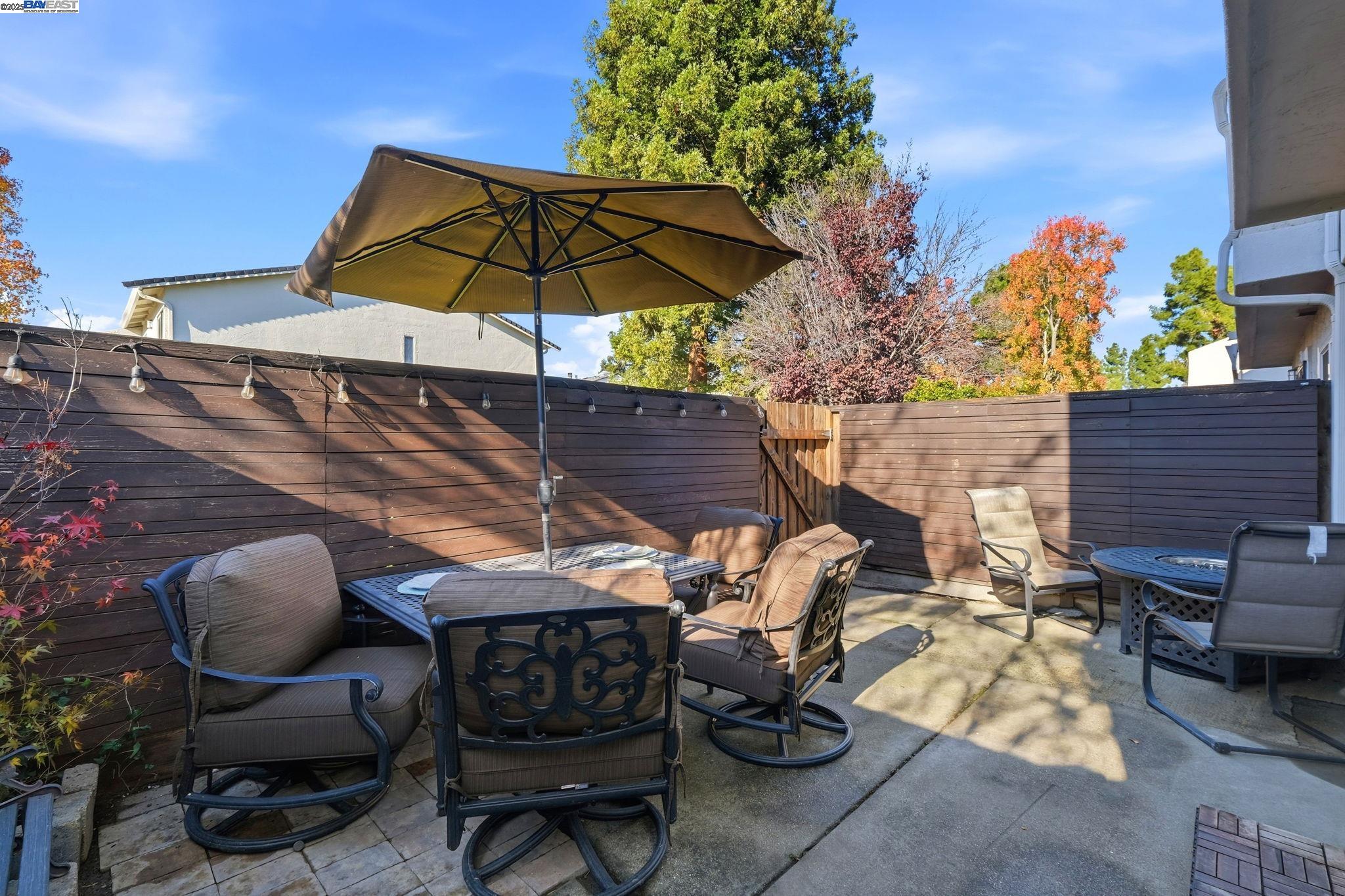 Detail Gallery Image 6 of 48 For 4091 Lorenzo Ter, Fremont,  CA 94536 - 4 Beds | 1/1 Baths