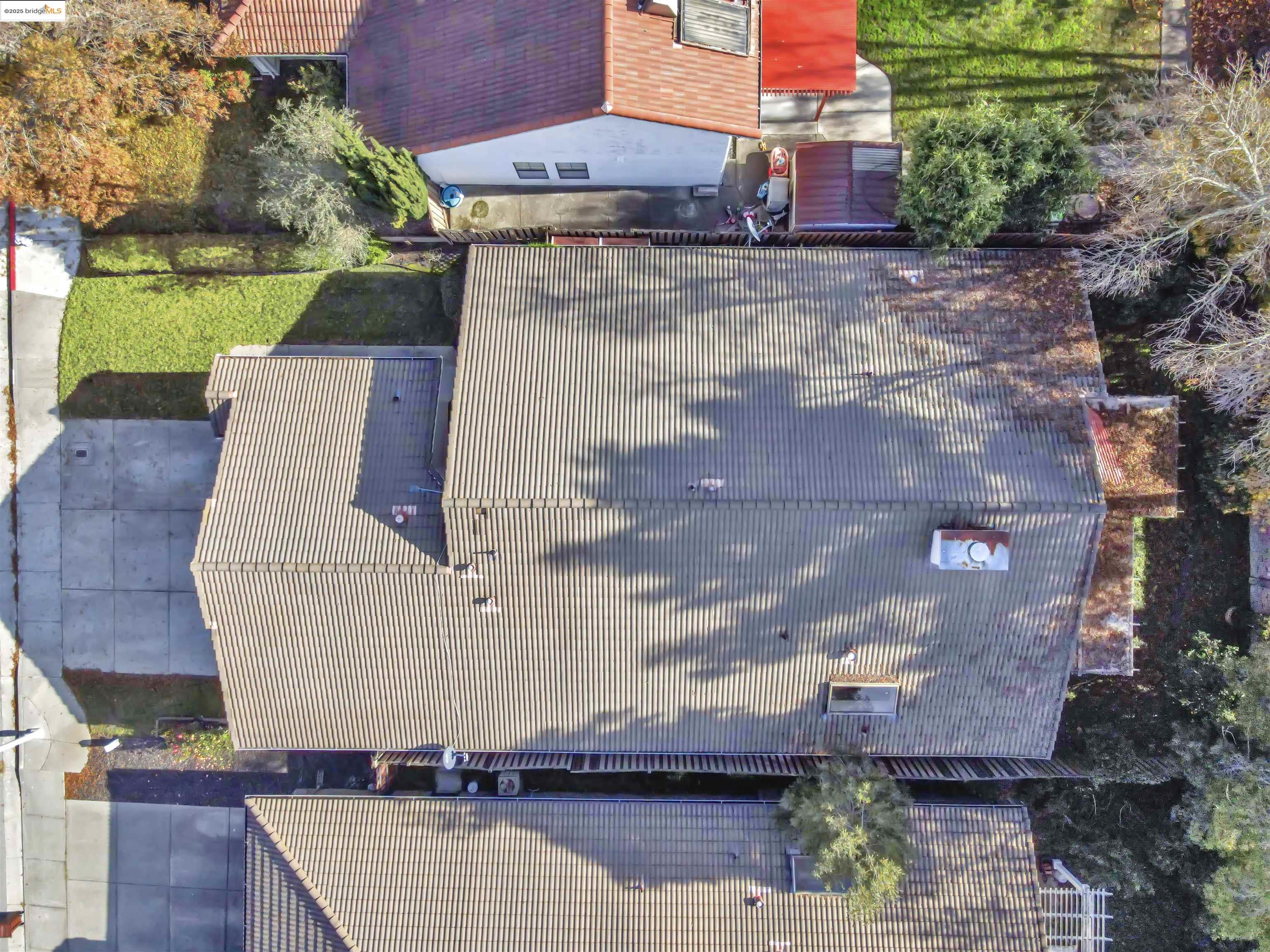 Detail Gallery Image 6 of 12 For 4968 Buckboard Way, Richmond,  CA 94803 - 3 Beds | 2 Baths