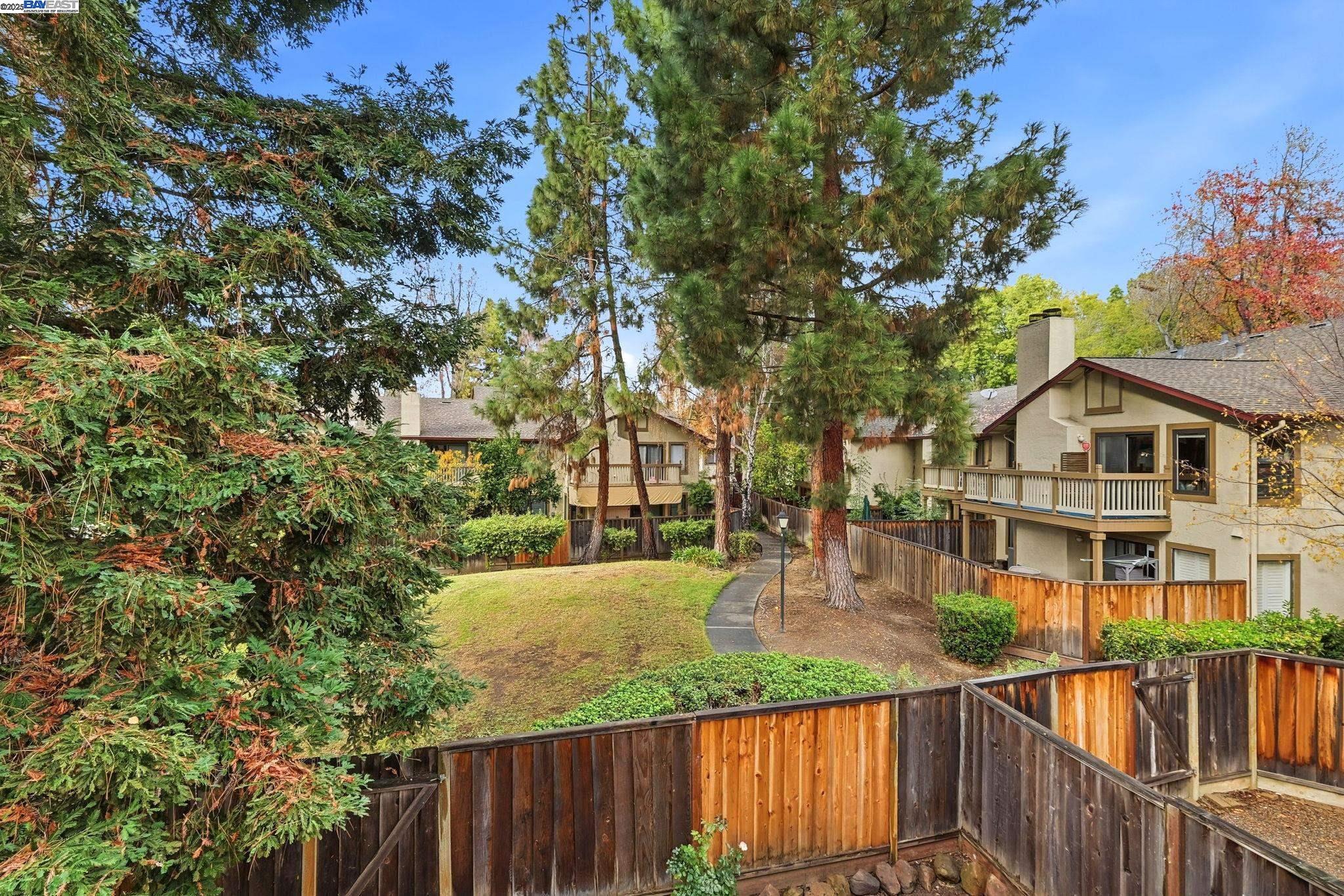 Detail Gallery Image 26 of 34 For 976 Huntington Ter, Fremont,  CA 94536 - 2 Beds | 2 Baths