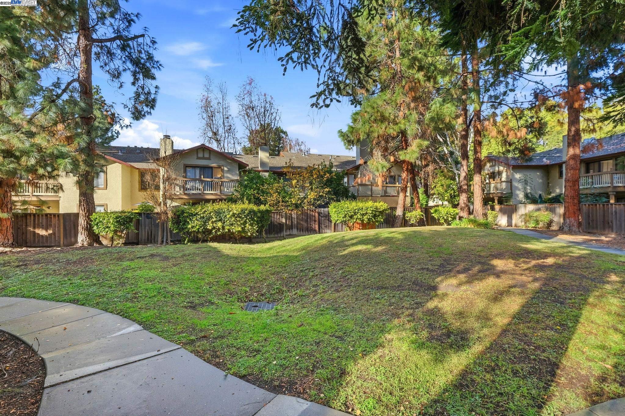 Detail Gallery Image 29 of 34 For 976 Huntington Ter, Fremont,  CA 94536 - 2 Beds | 2 Baths