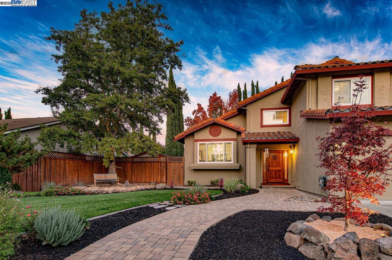 Detail Gallery Image 2 of 52 For 3227 Harvey Ct, Pleasanton,  CA 94588 - 4 Beds | 3 Baths