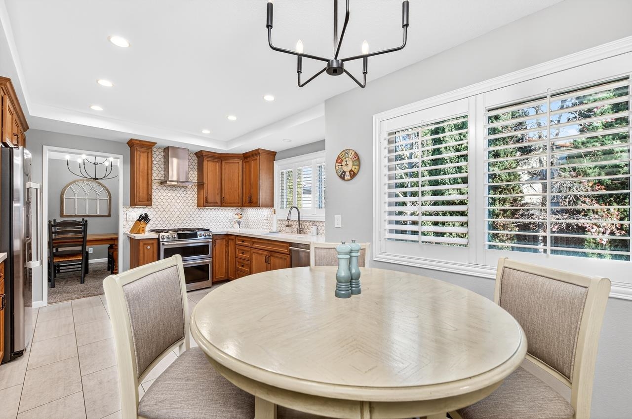 Detail Gallery Image 15 of 52 For 3227 Harvey Ct, Pleasanton,  CA 94588 - 4 Beds | 3 Baths