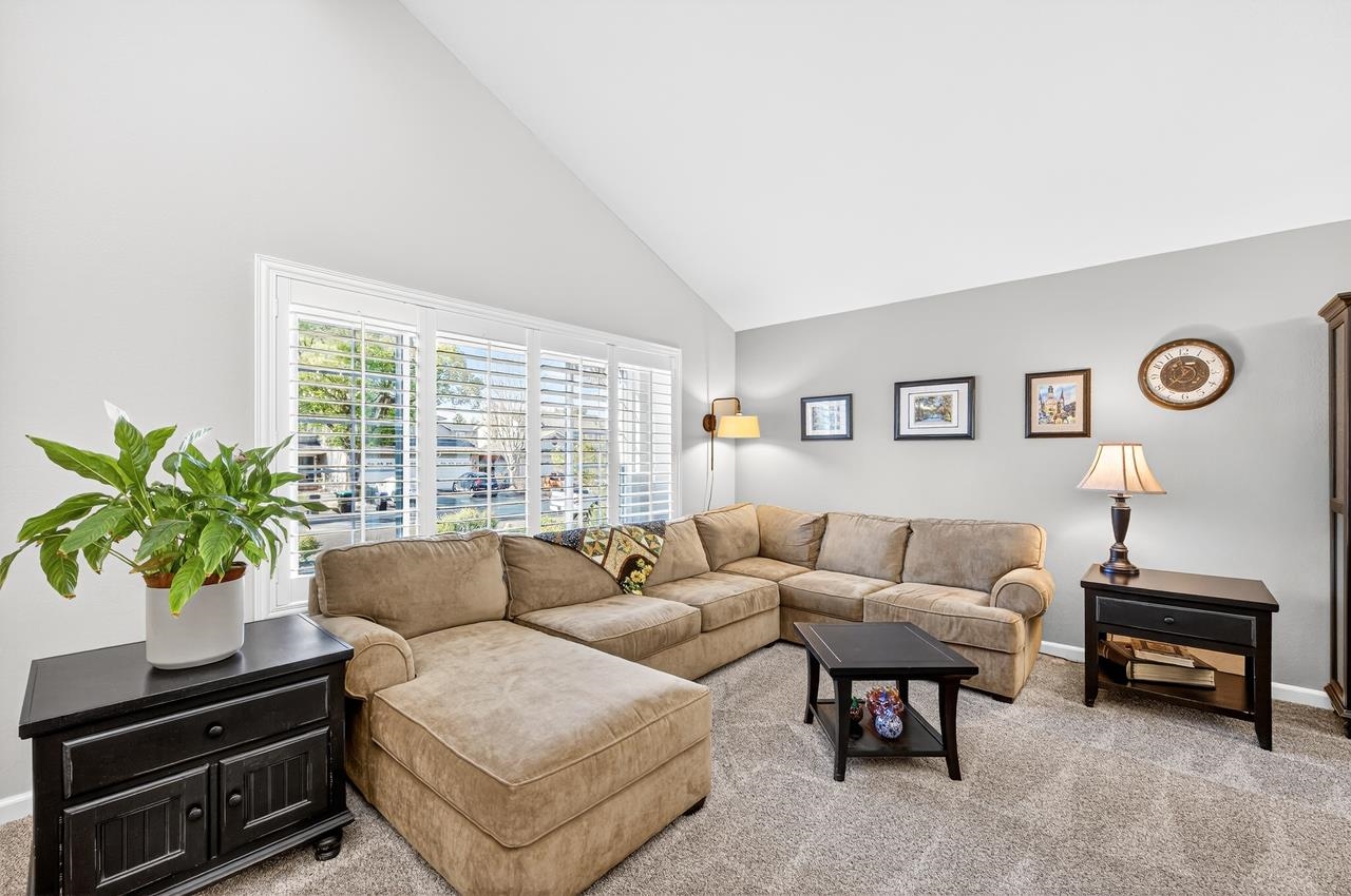 Detail Gallery Image 17 of 52 For 3227 Harvey Ct, Pleasanton,  CA 94588 - 4 Beds | 3 Baths