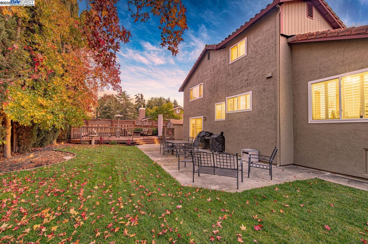 Detail Gallery Image 5 of 52 For 3227 Harvey Ct, Pleasanton,  CA 94588 - 4 Beds | 3 Baths