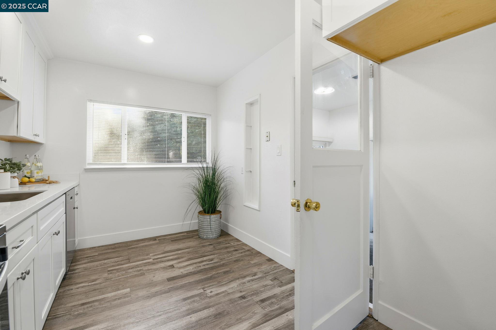 Detail Gallery Image 15 of 34 For 1035 Orange St, Concord,  CA 94518-3715 - 3 Beds | 1 Baths