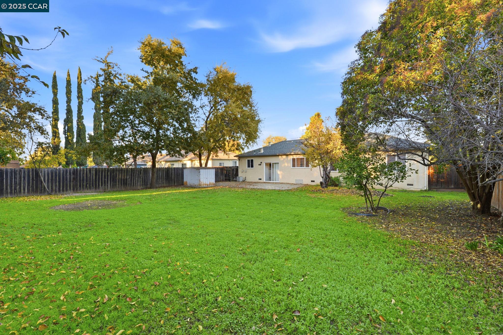 Detail Gallery Image 33 of 34 For 1035 Orange St, Concord,  CA 94518-3715 - 3 Beds | 1 Baths