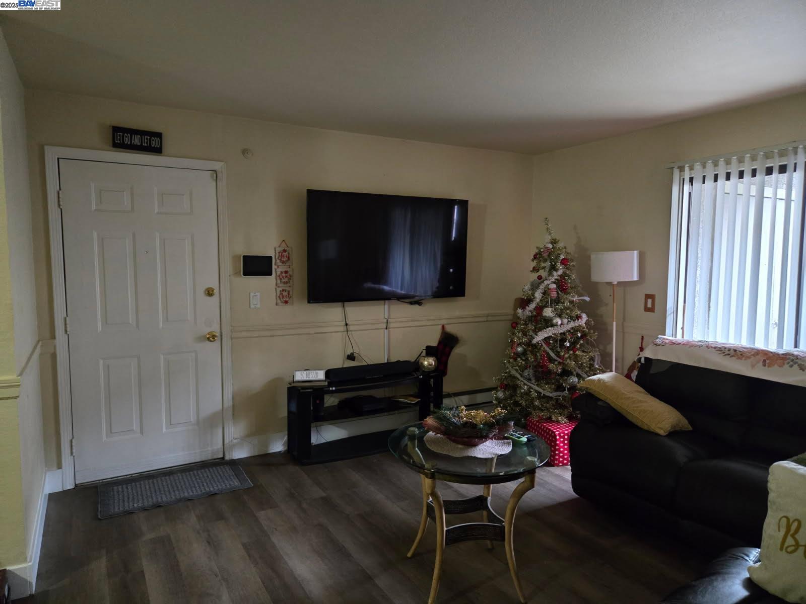 Detail Gallery Image 5 of 13 For 7 Lancaster Circle #137,  Bay Point,  CA 94565 - 2 Beds | 1 Baths