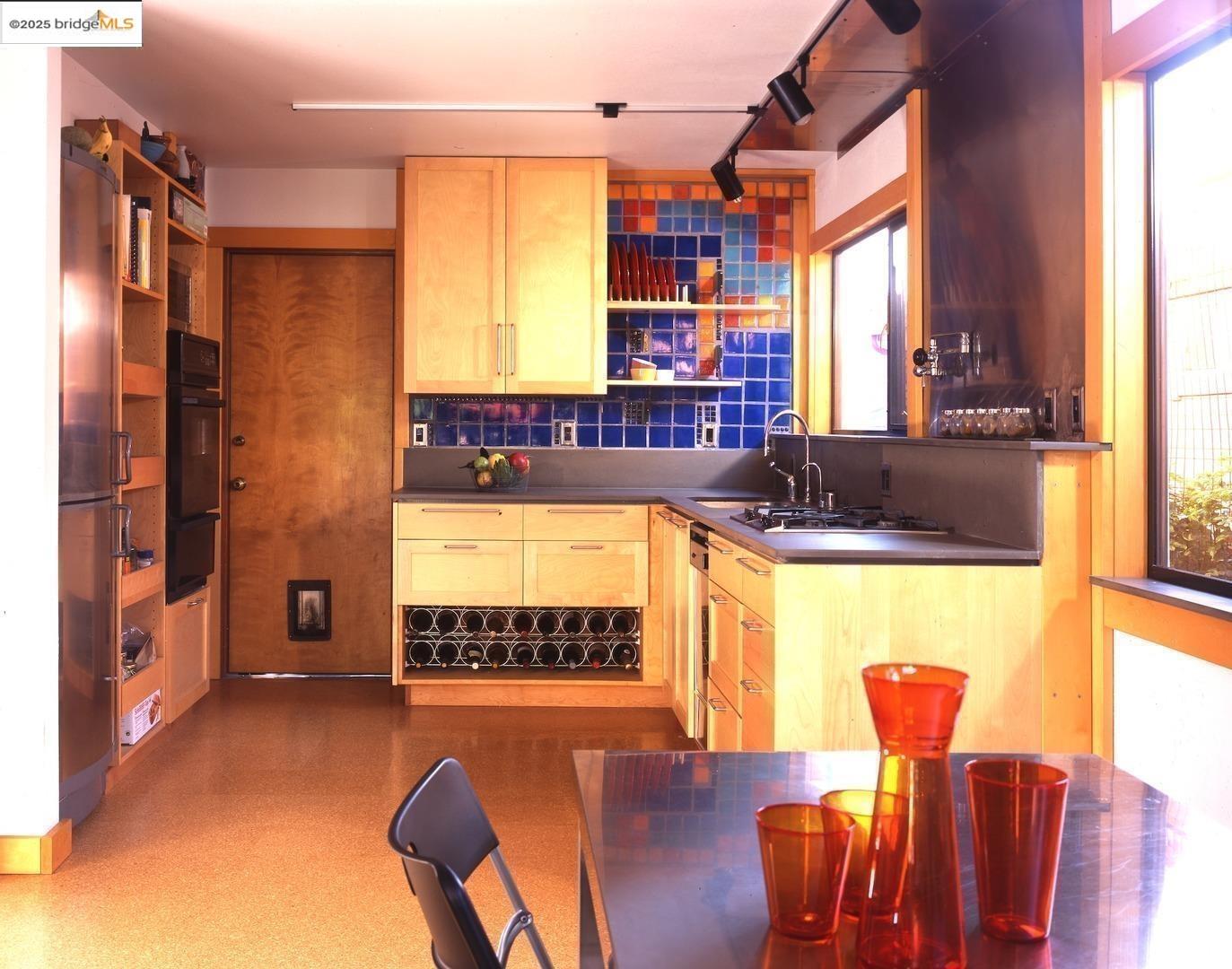 Detail Gallery Image 11 of 36 For 59 San Jose Ave, Pacifica,  CA 94044 - 3 Beds | 1/1 Baths