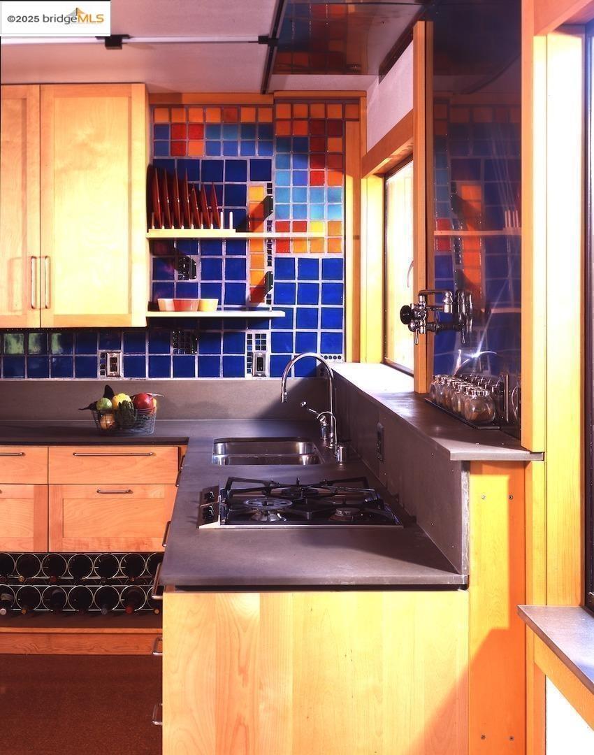 Detail Gallery Image 16 of 36 For 59 San Jose Ave, Pacifica,  CA 94044 - 3 Beds | 1/1 Baths